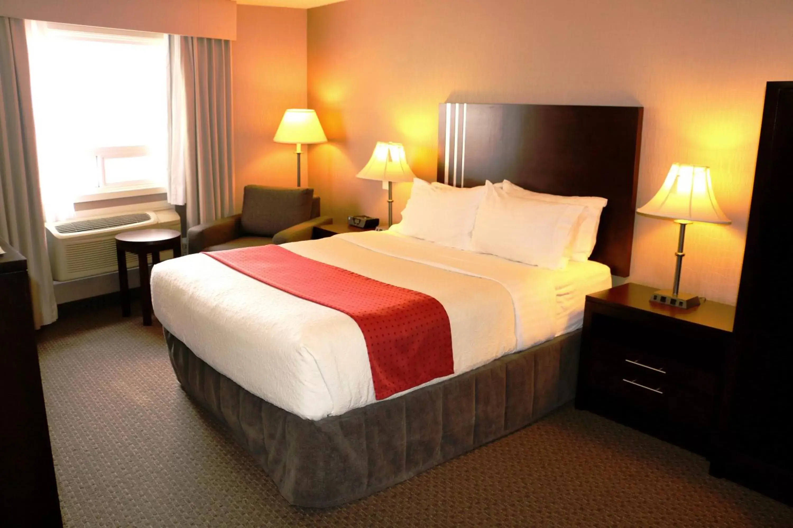 Photo of the whole room, Bed in Holiday Inn Calgary Airport, an IHG Hotel