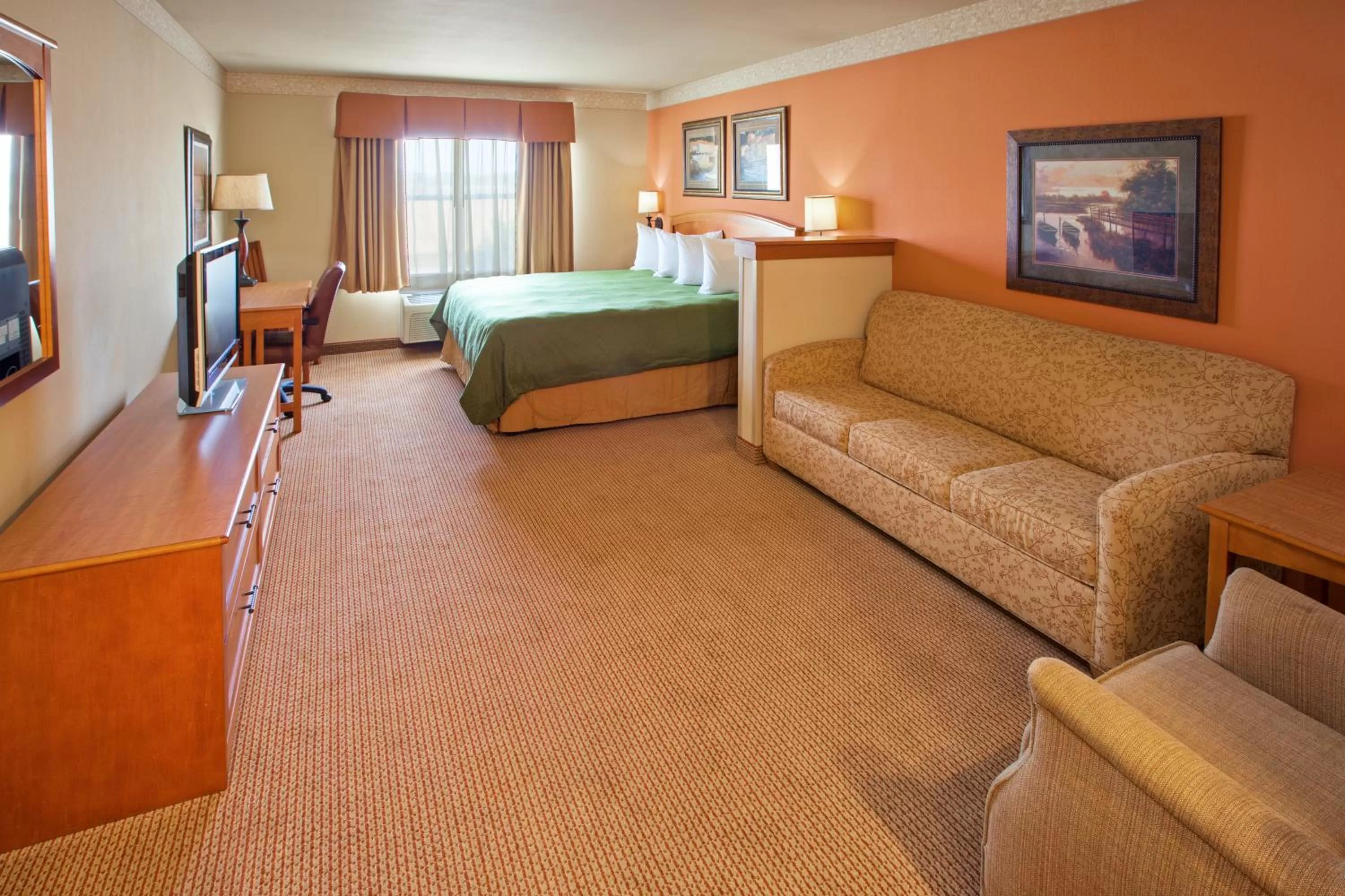 Photo of the whole room, Bed in Country Inn & Suites by Radisson, Portage, IN