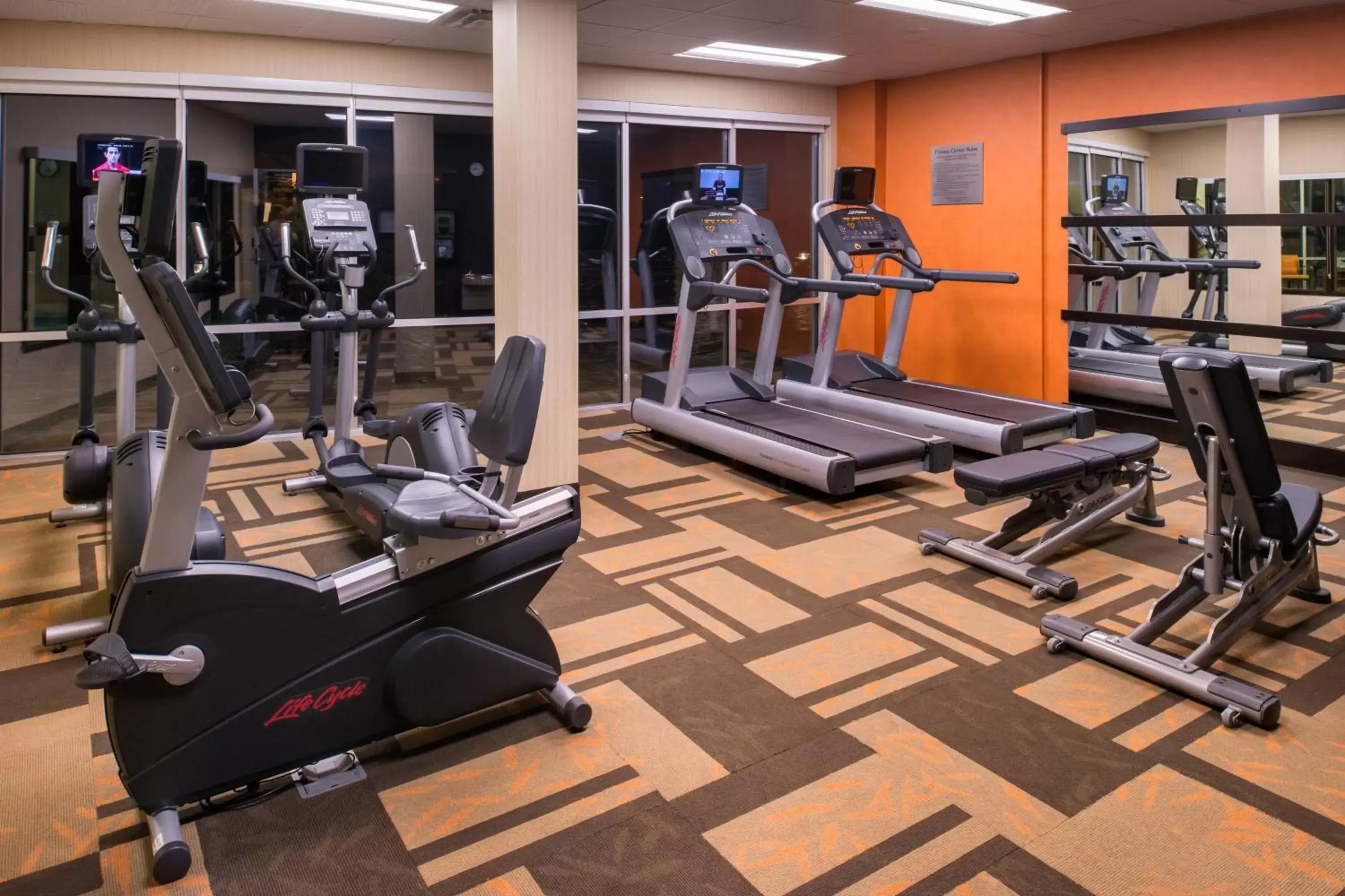 Fitness centre/facilities, Fitness Center/Facilities in Courtyard by Marriott Hot Springs