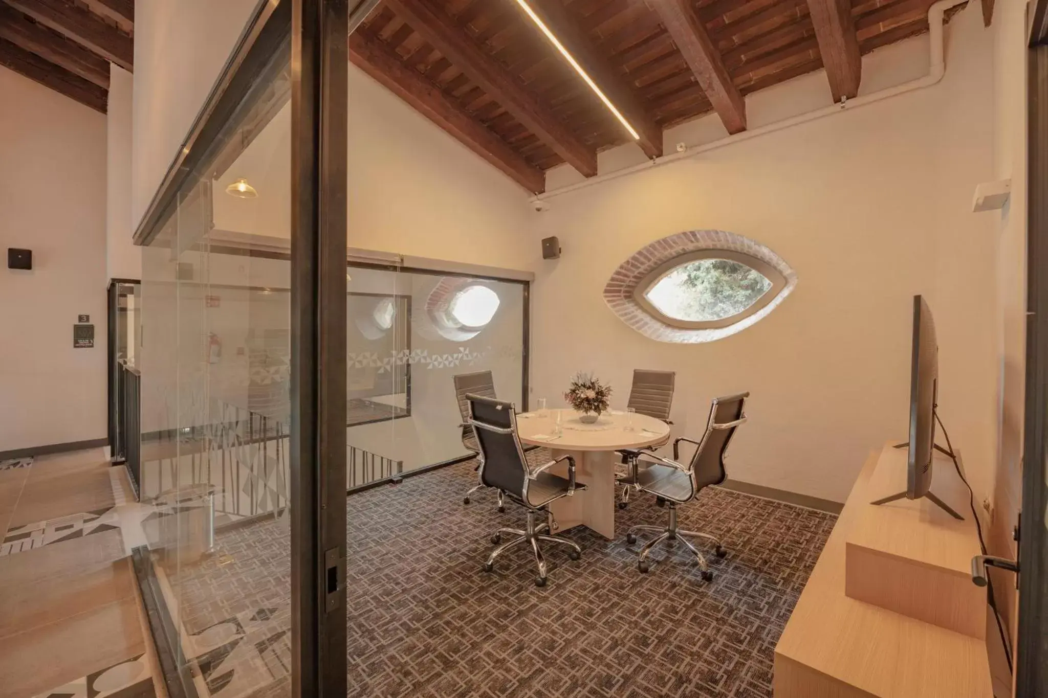 Meeting/conference room, Dining Area in Holiday Inn Tlaxcala, an IHG Hotel