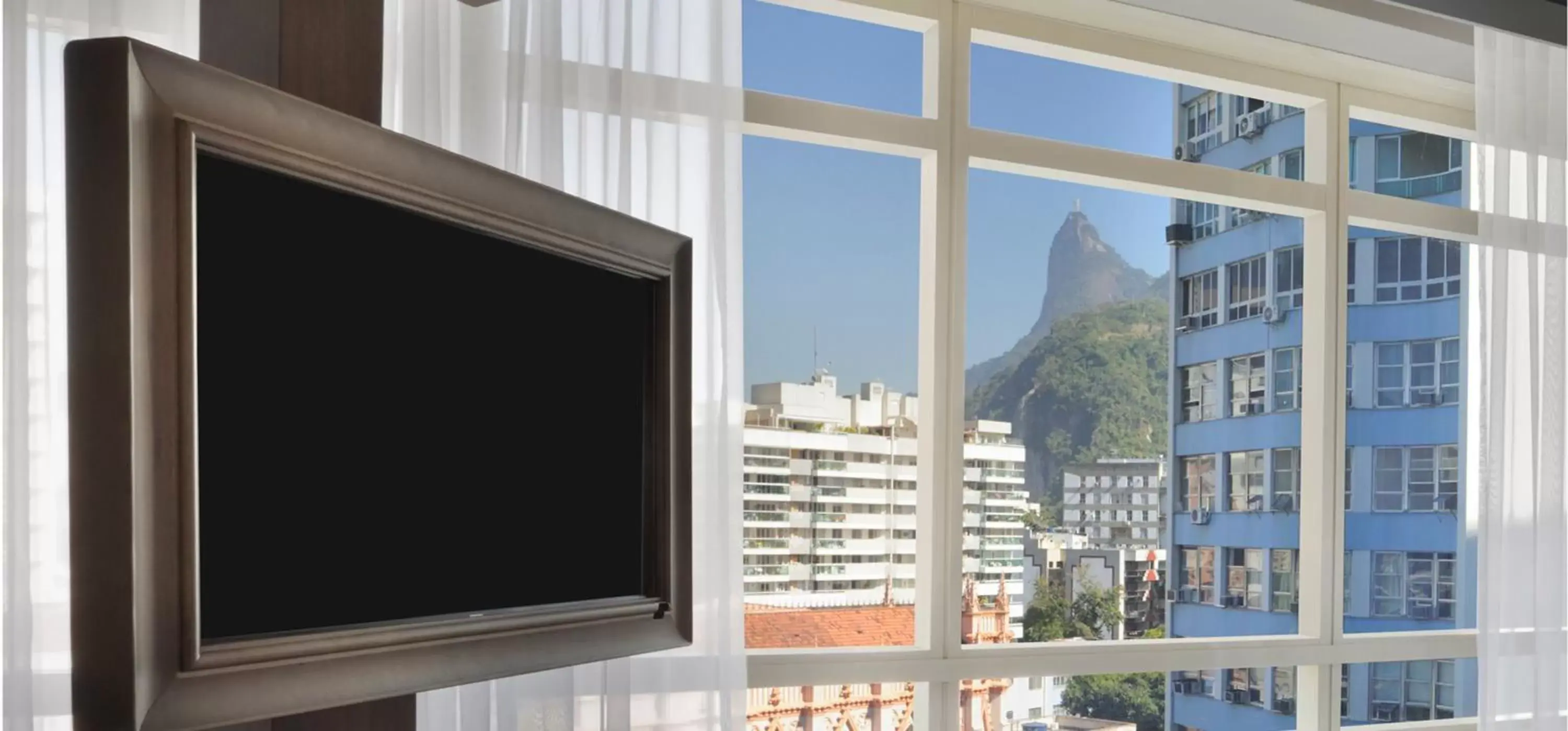 Landmark view in Yoo2 Rio de Janeiro by Intercity
