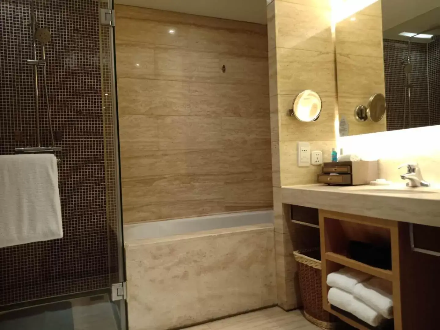 Bathroom in Marco Polo Parkside, Beijing