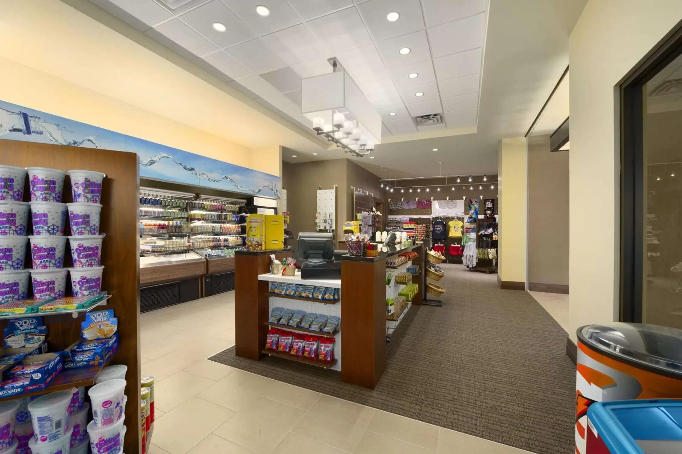 On-site shops in Embassy Suites by Hilton Orlando Lake Buena Vista South