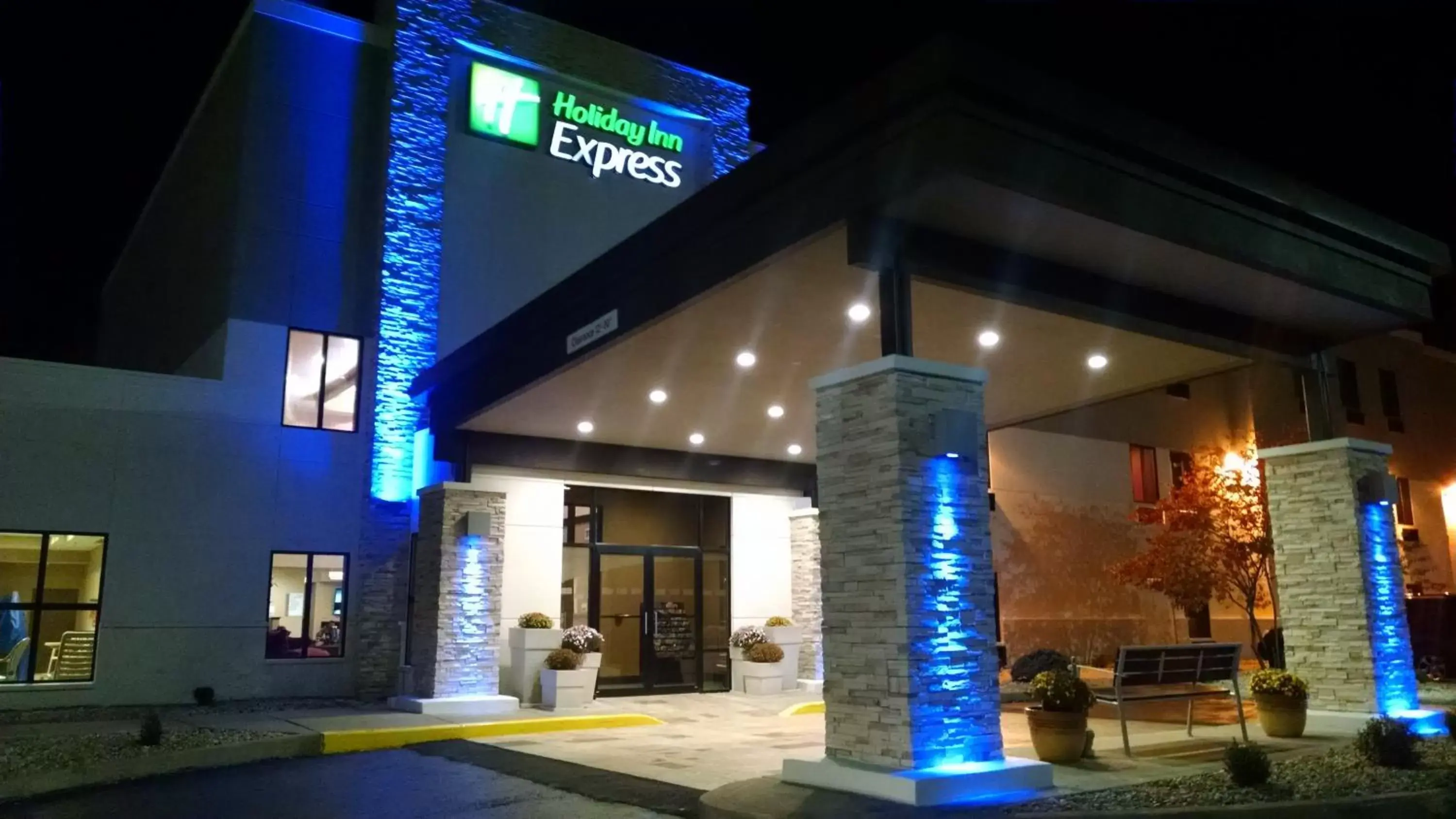 Property building in Holiday Inn Express Cloverdale - Greencastle, an IHG Hotel