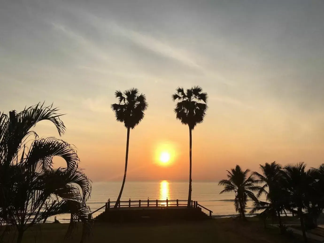 Sea view, Sunrise/Sunset in Ban Saithong Beach Resort
