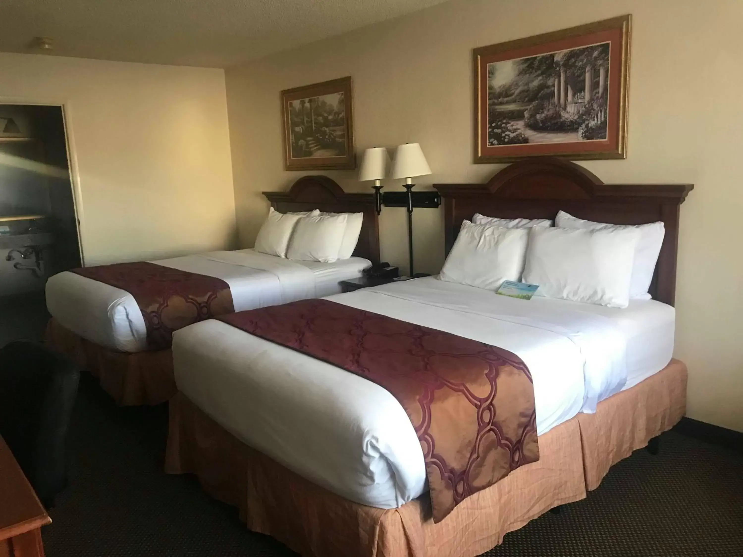 Bed in Days Inn by Wyndham Abilene