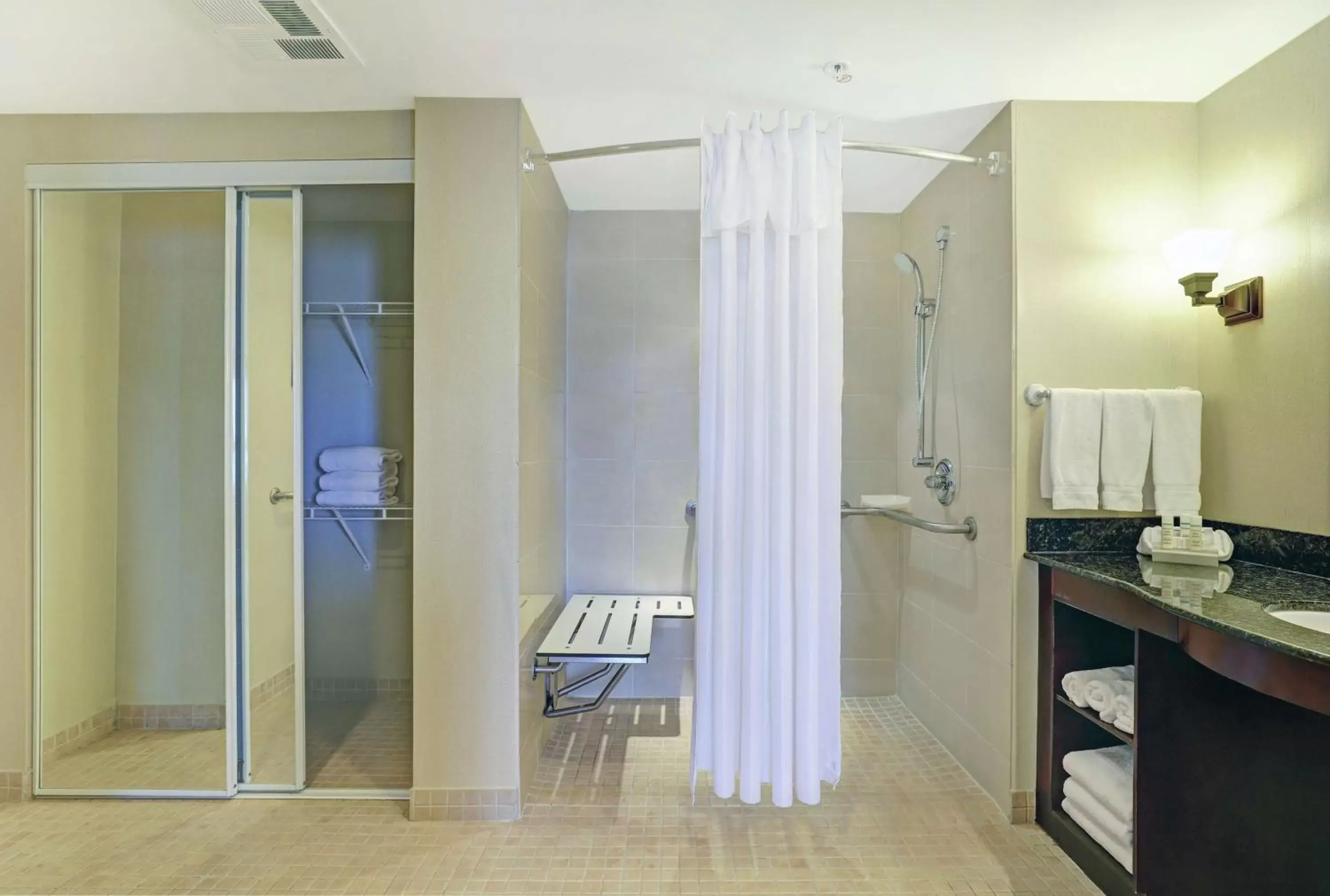 Bathroom in Homewood Suites by Hilton Cambridge-Waterloo, Ontario