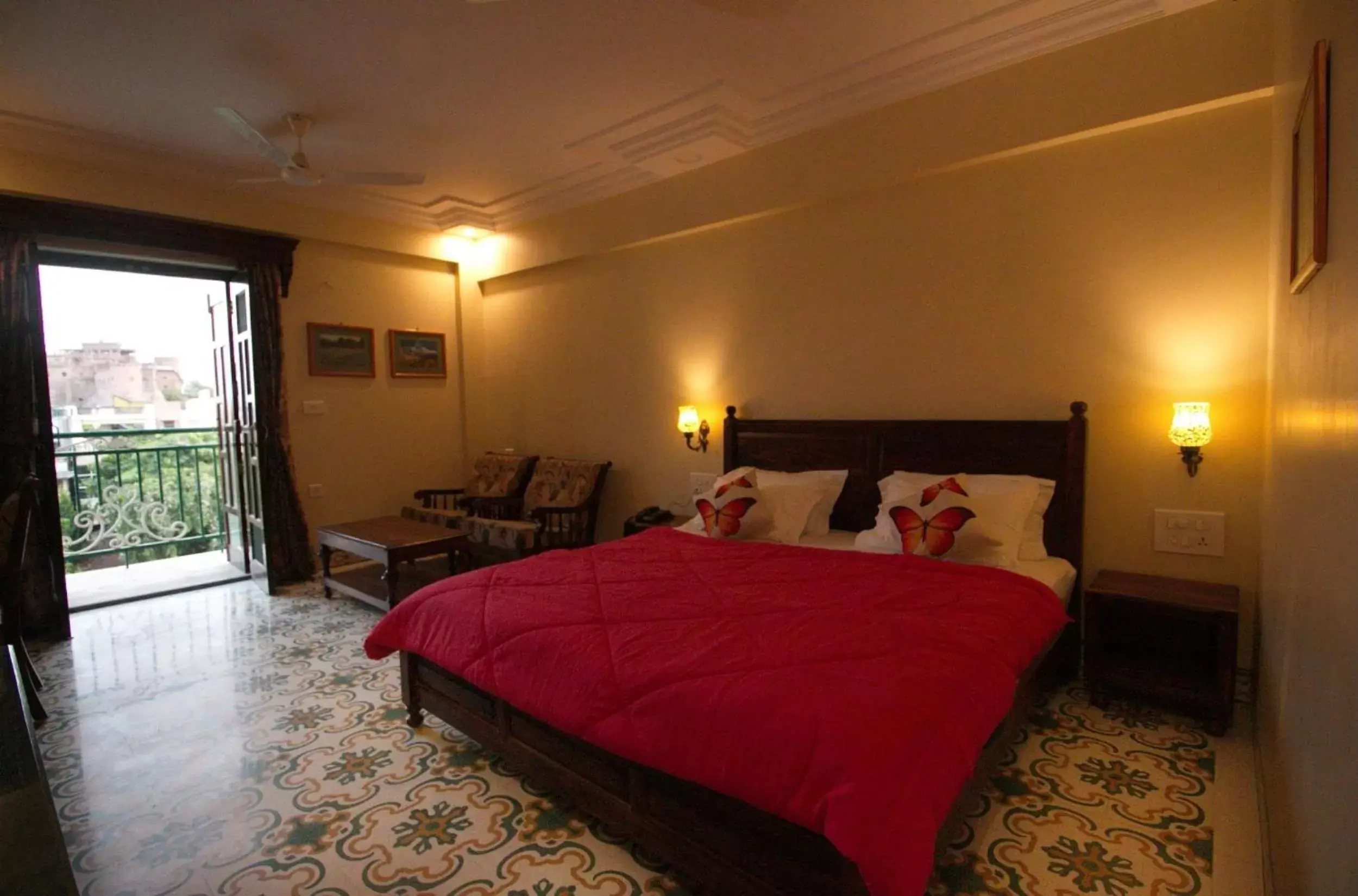 Bed in Hanuwant Niwas Jodhpur Bed in Hanuwant Niwas Jodhpur