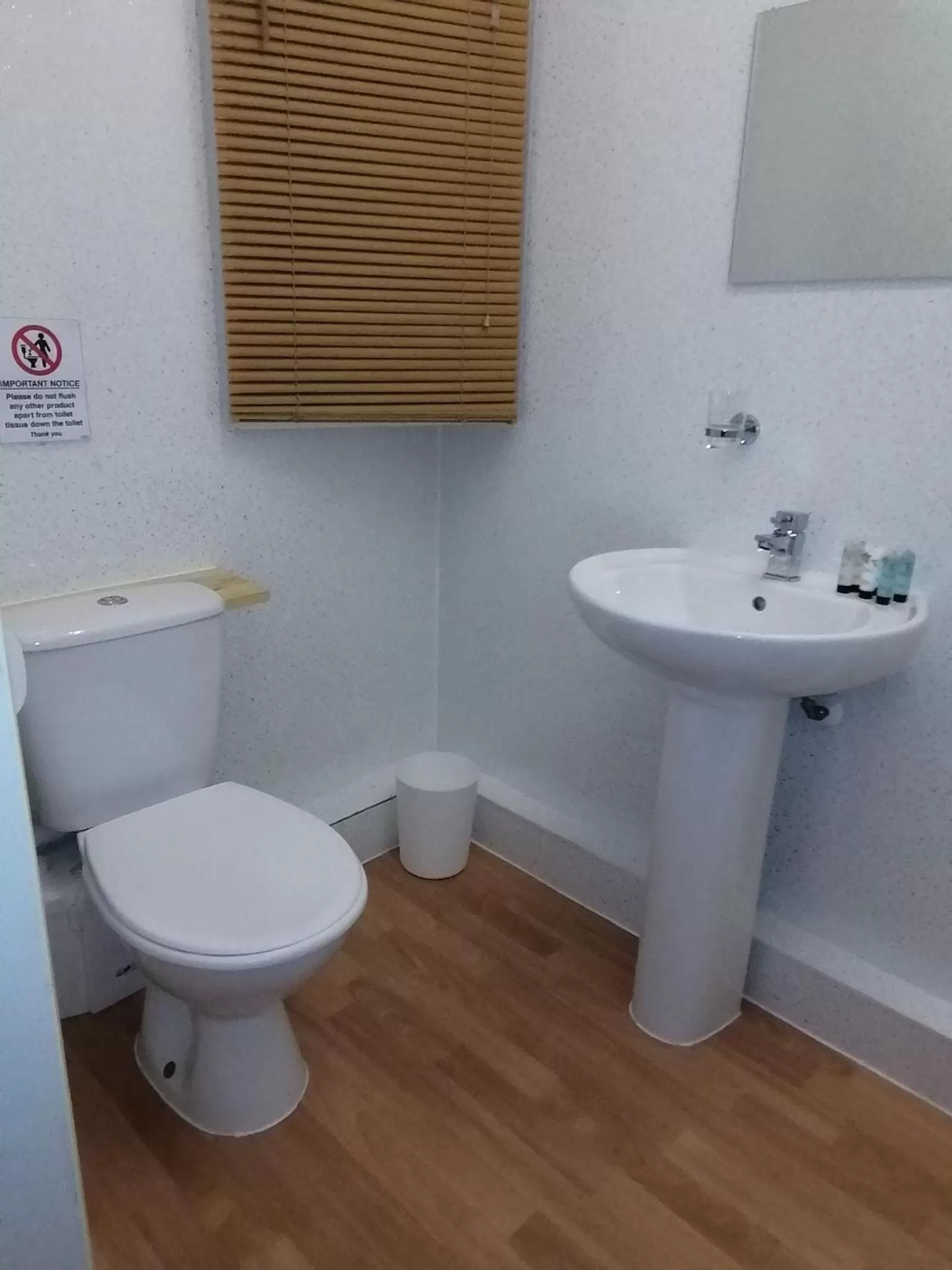 Bathroom in The Parkers Arms - The home of Cattlemans Steakhouse