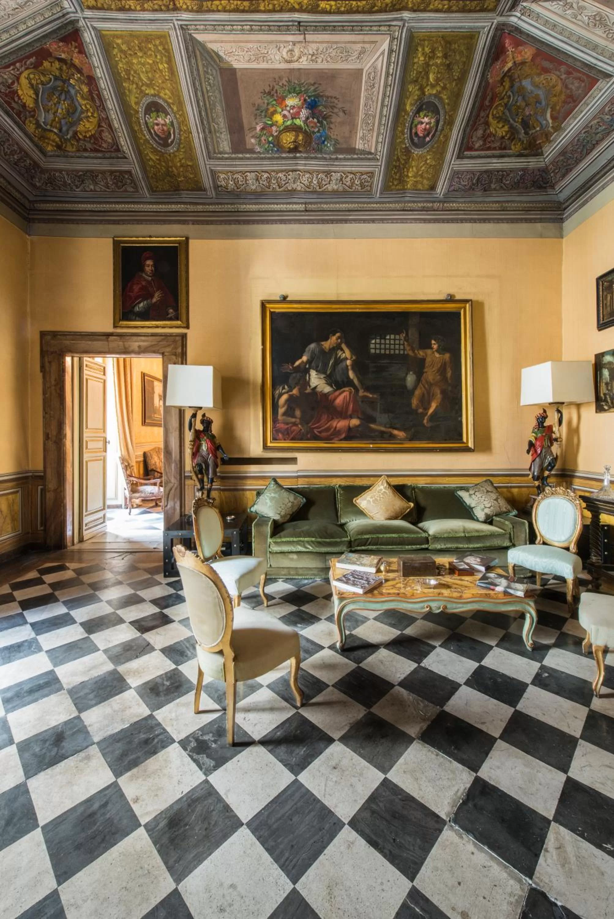 Communal lounge/ TV room in Residenza Ruspoli Bonaparte