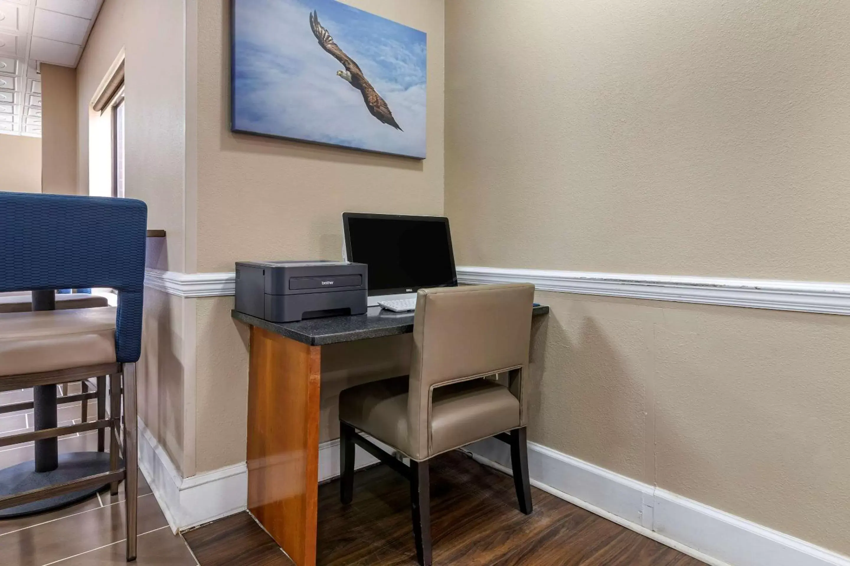 On site, TV/Entertainment Center in Comfort Inn & Suites Statesboro - University Area