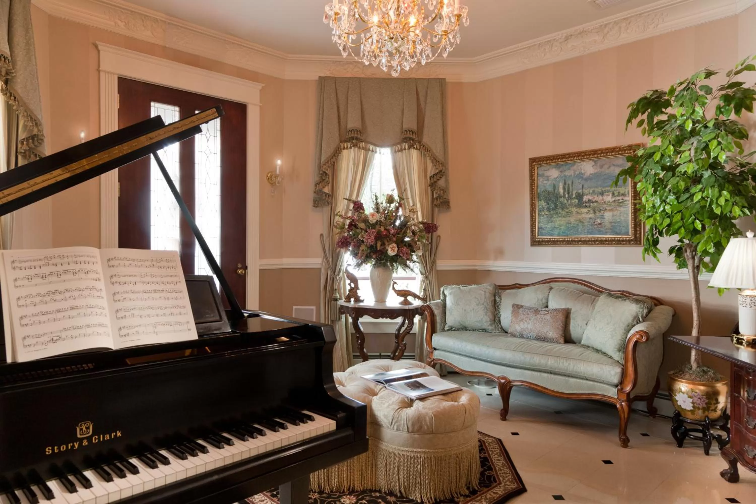 Lobby or reception in The Tower Cottage Bed and Breakfast