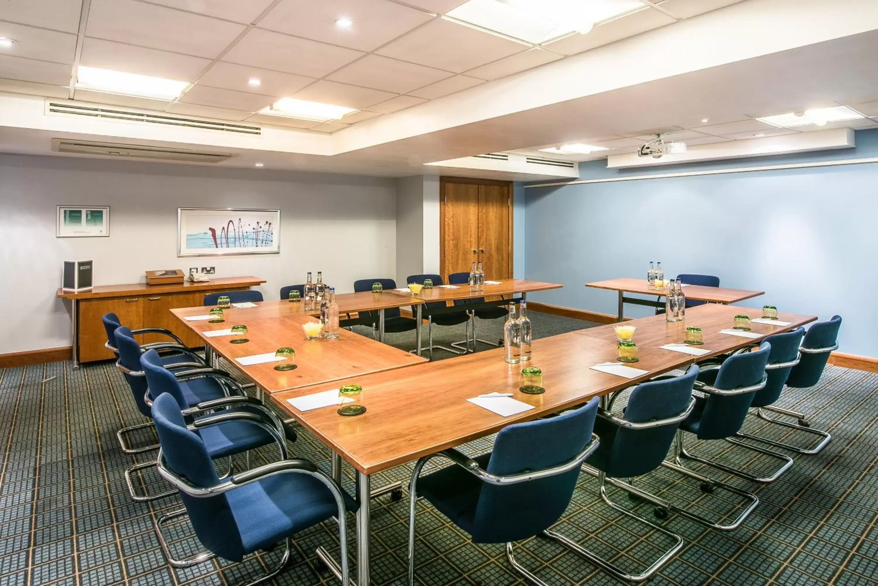Meeting/conference room in Holiday Inn Cambridge, an IHG Hotel