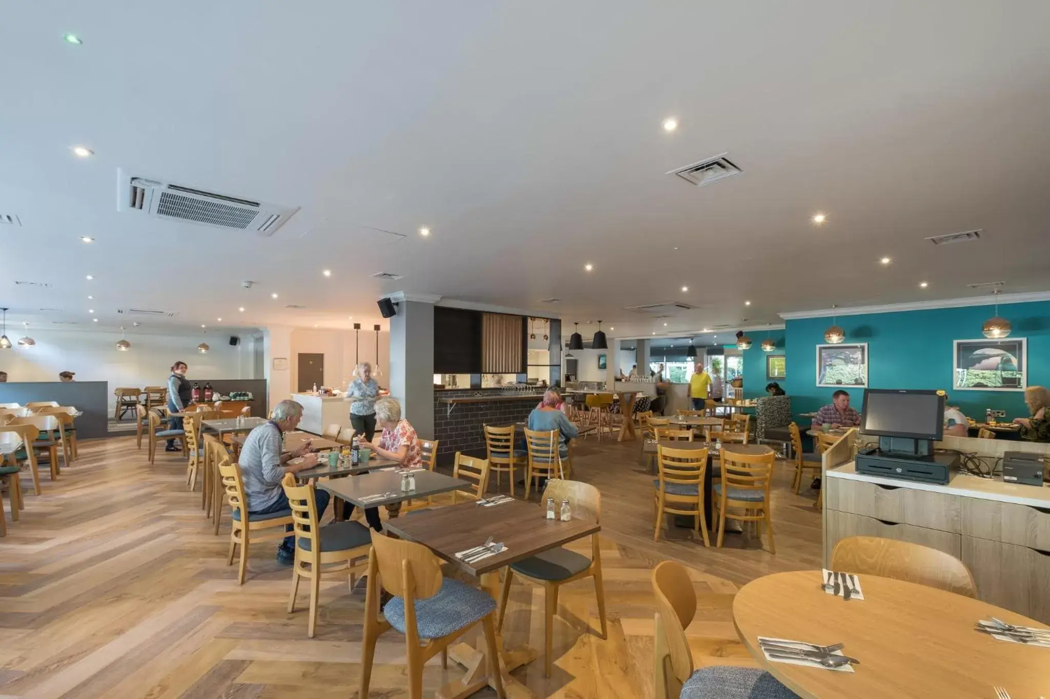 Restaurant/Places to Eat in Holiday Inn Swindon, an IHG Hotel