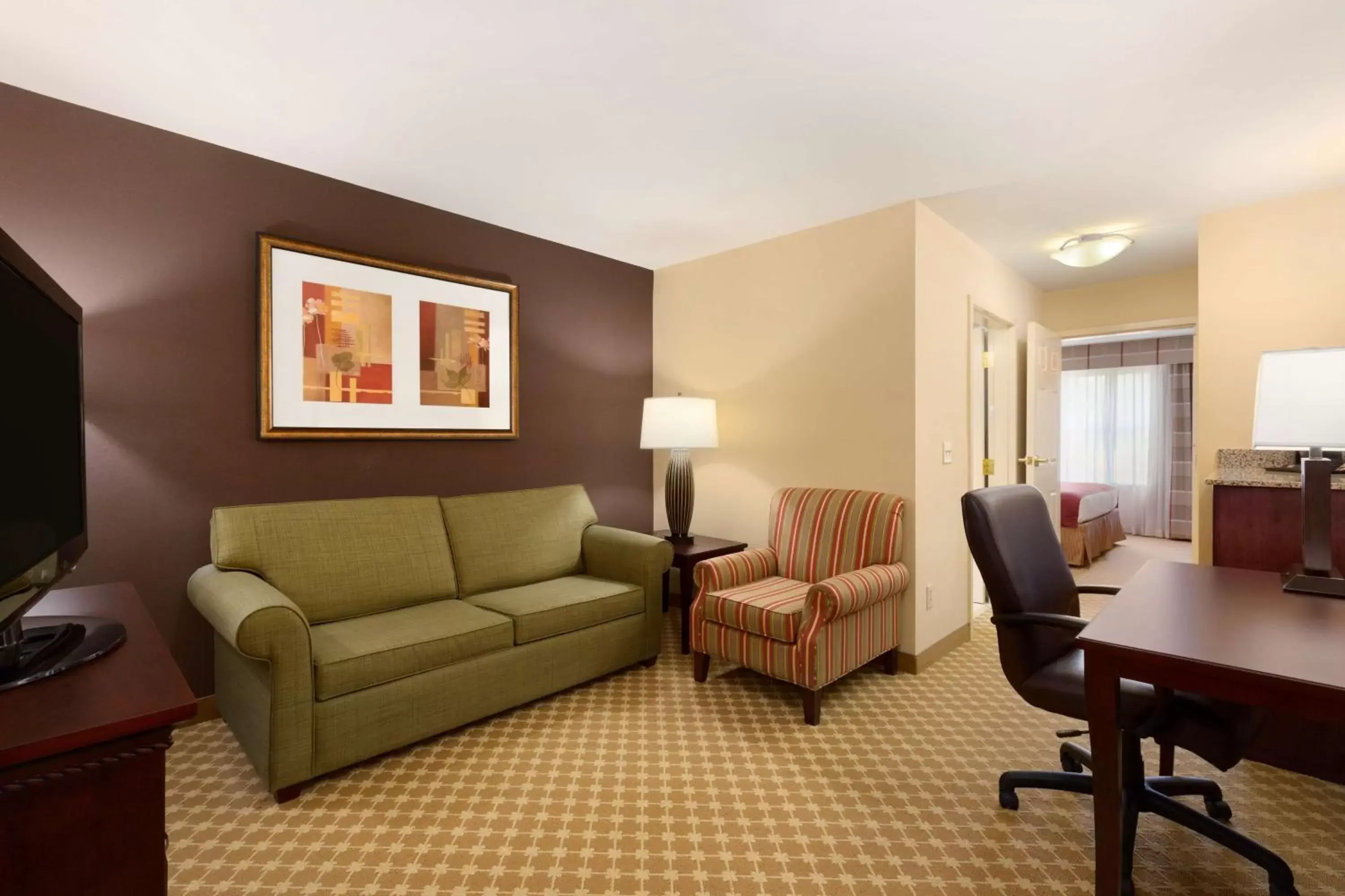 Photo of the whole room, Seating Area in Country Inn & Suites by Radisson, Ashland - Hanover, VA