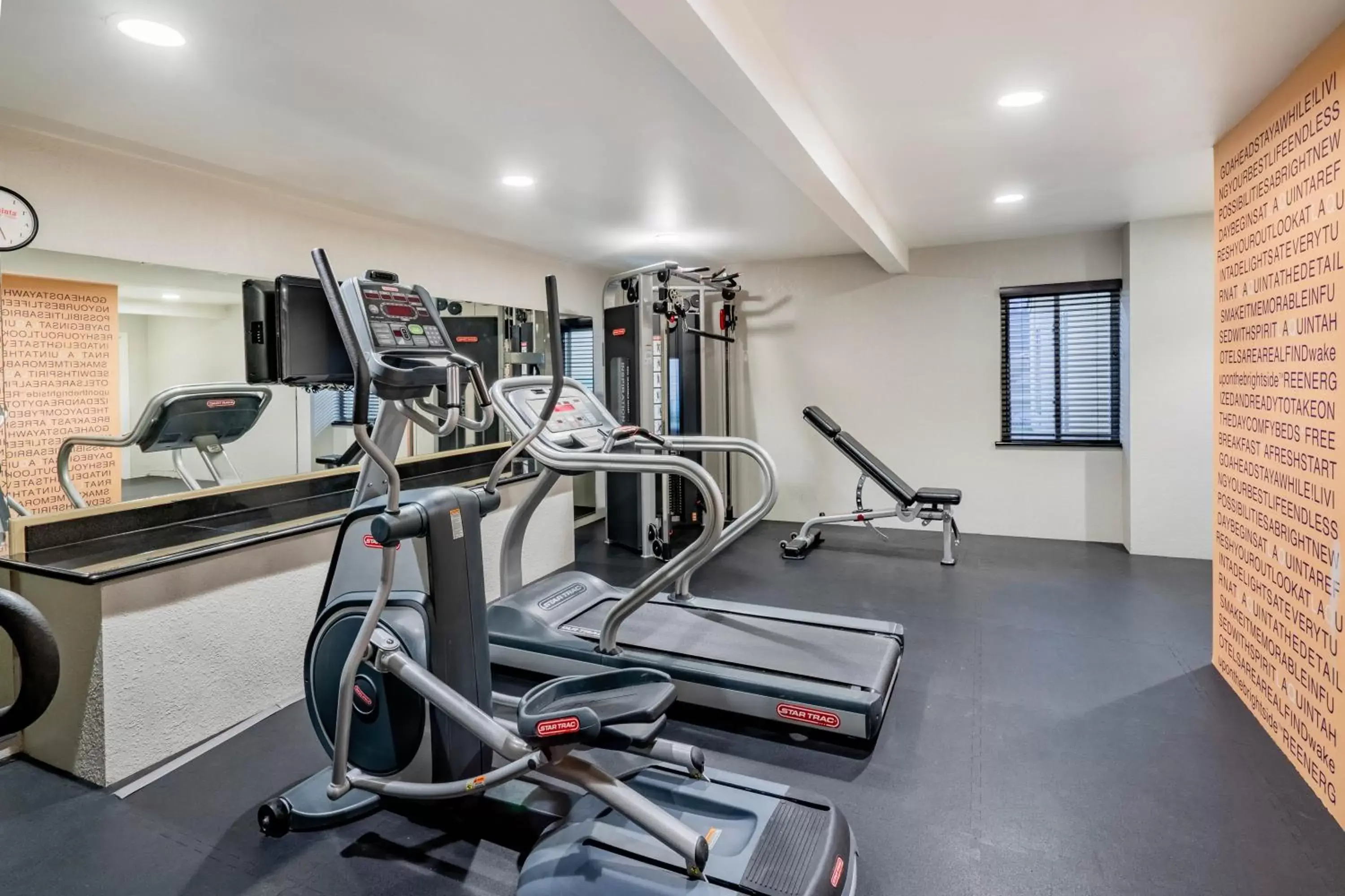 Fitness Center/Facilities in La Quinta Inn by Wyndham El Dorado