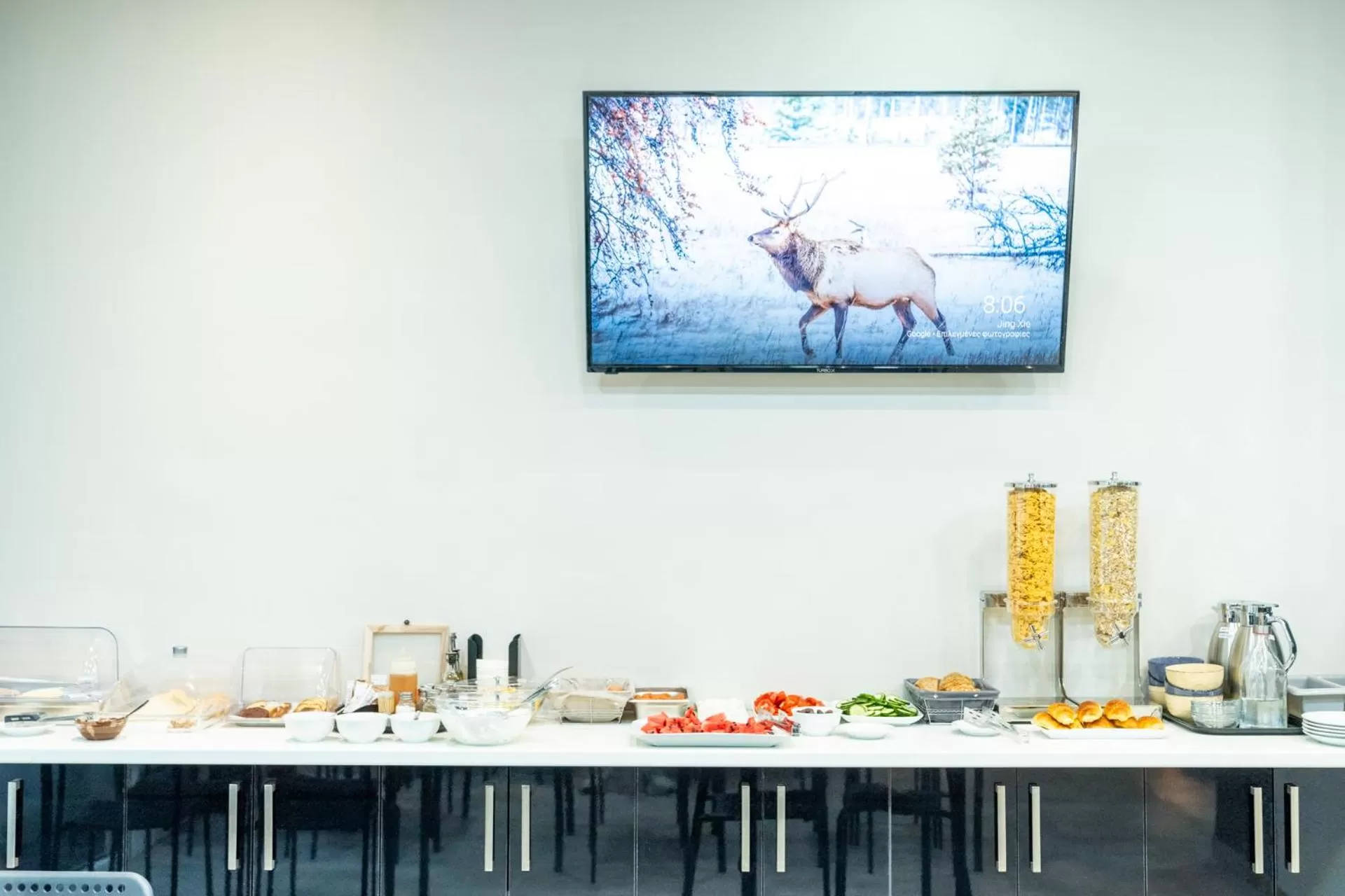 Food in New Amaryllis Hotel