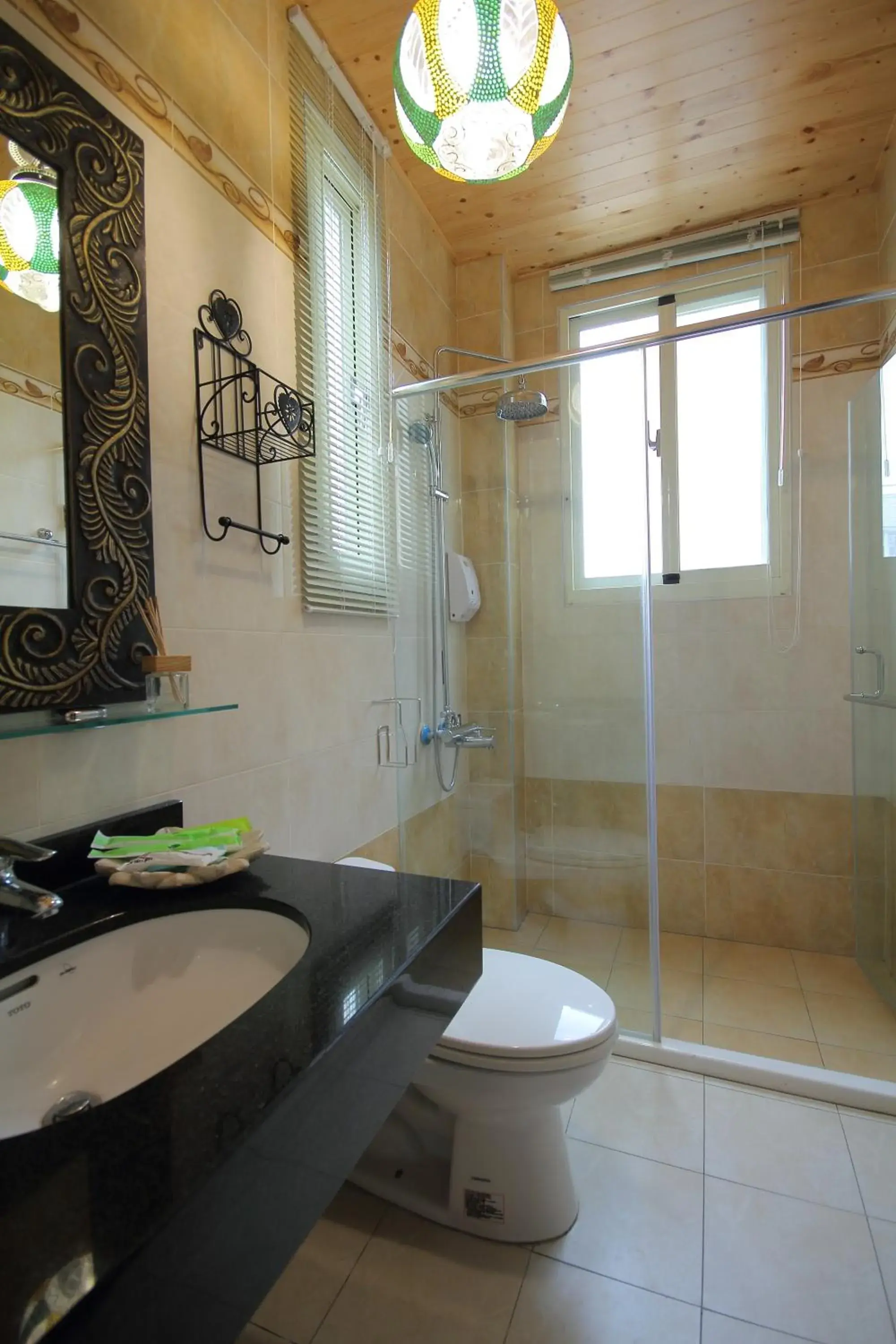 Bathroom in Hualien Paris Home B&B