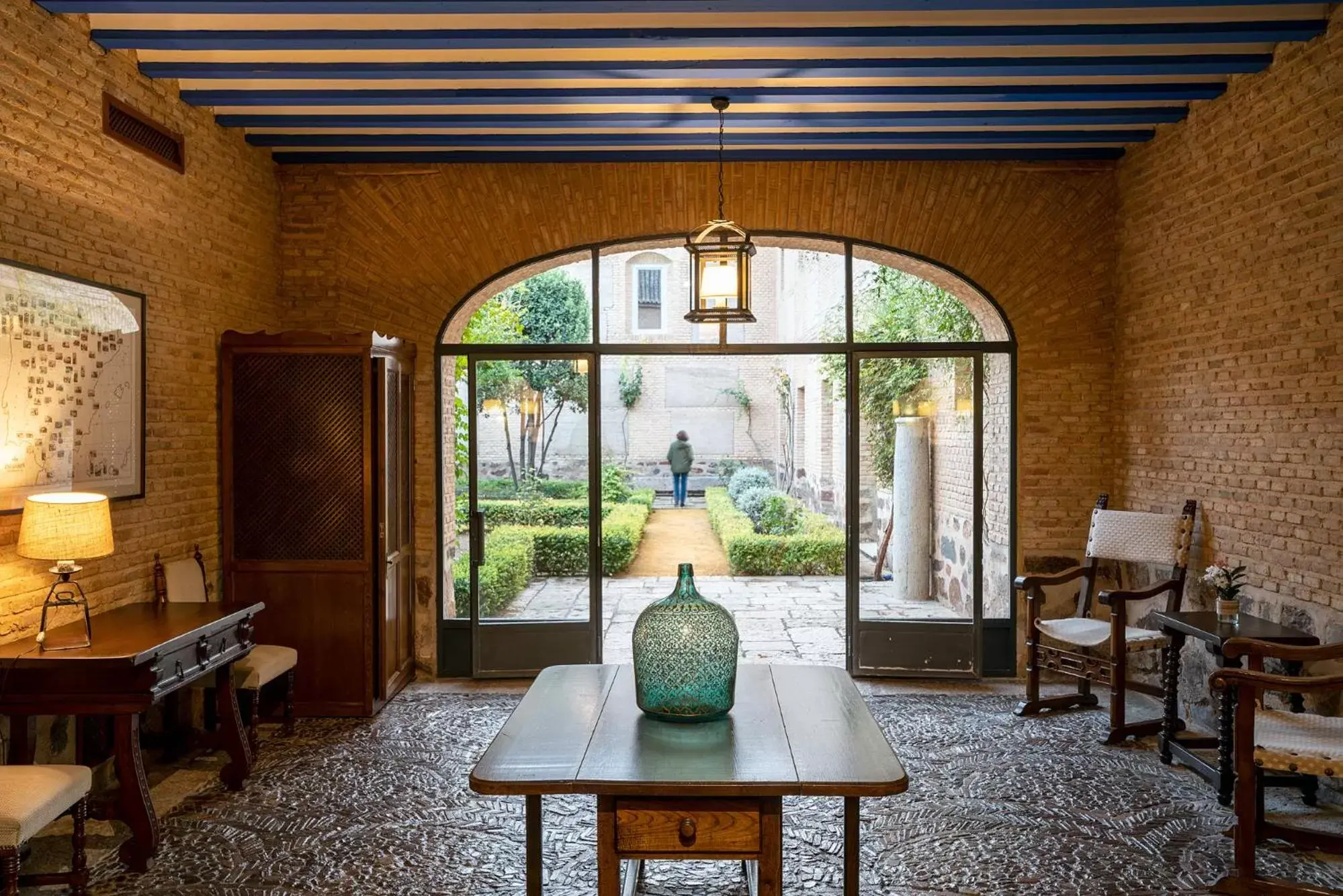 Lobby or reception in Parador de Almagro