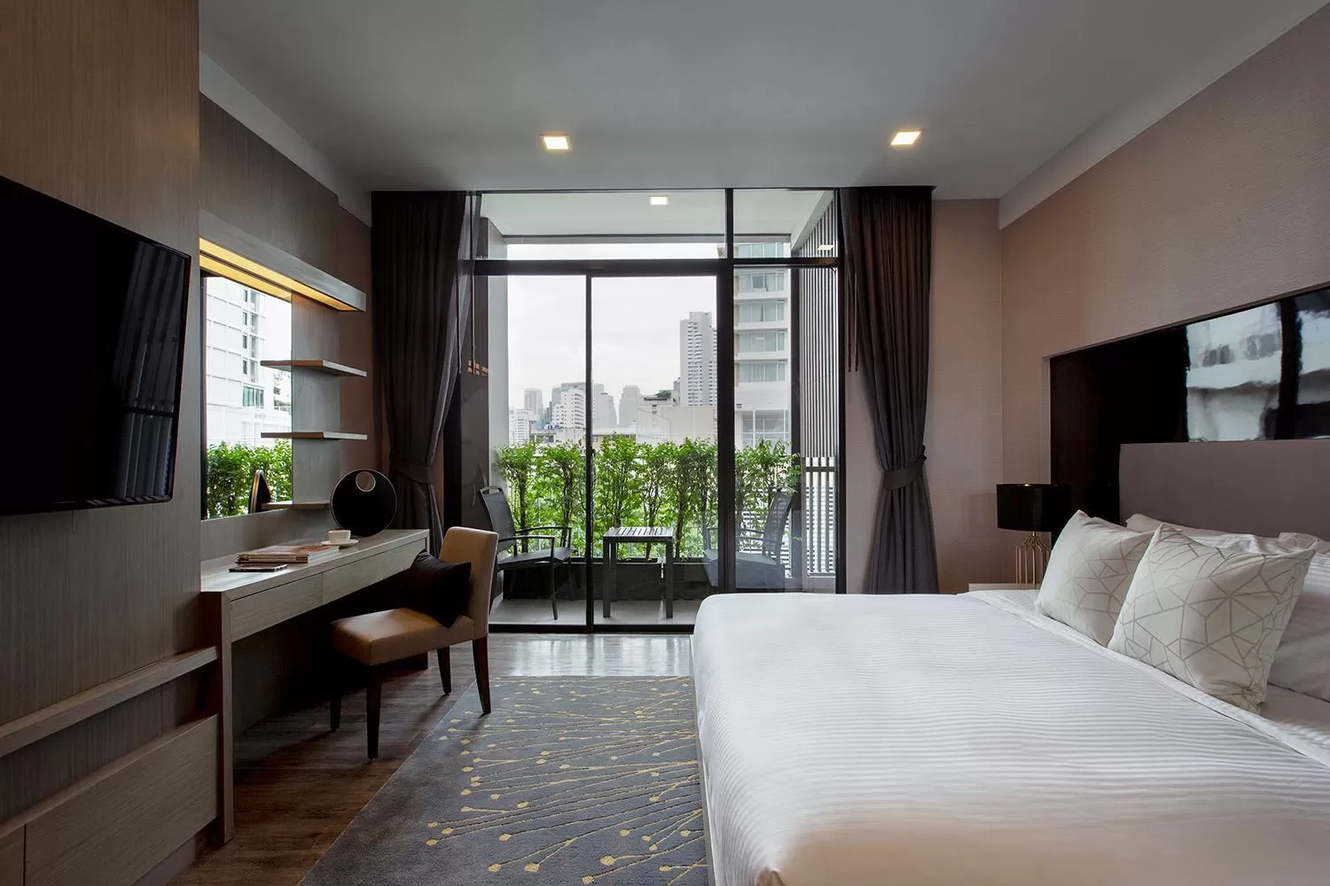 Balcony/Terrace in Novotel Suites Sukhumvit 39