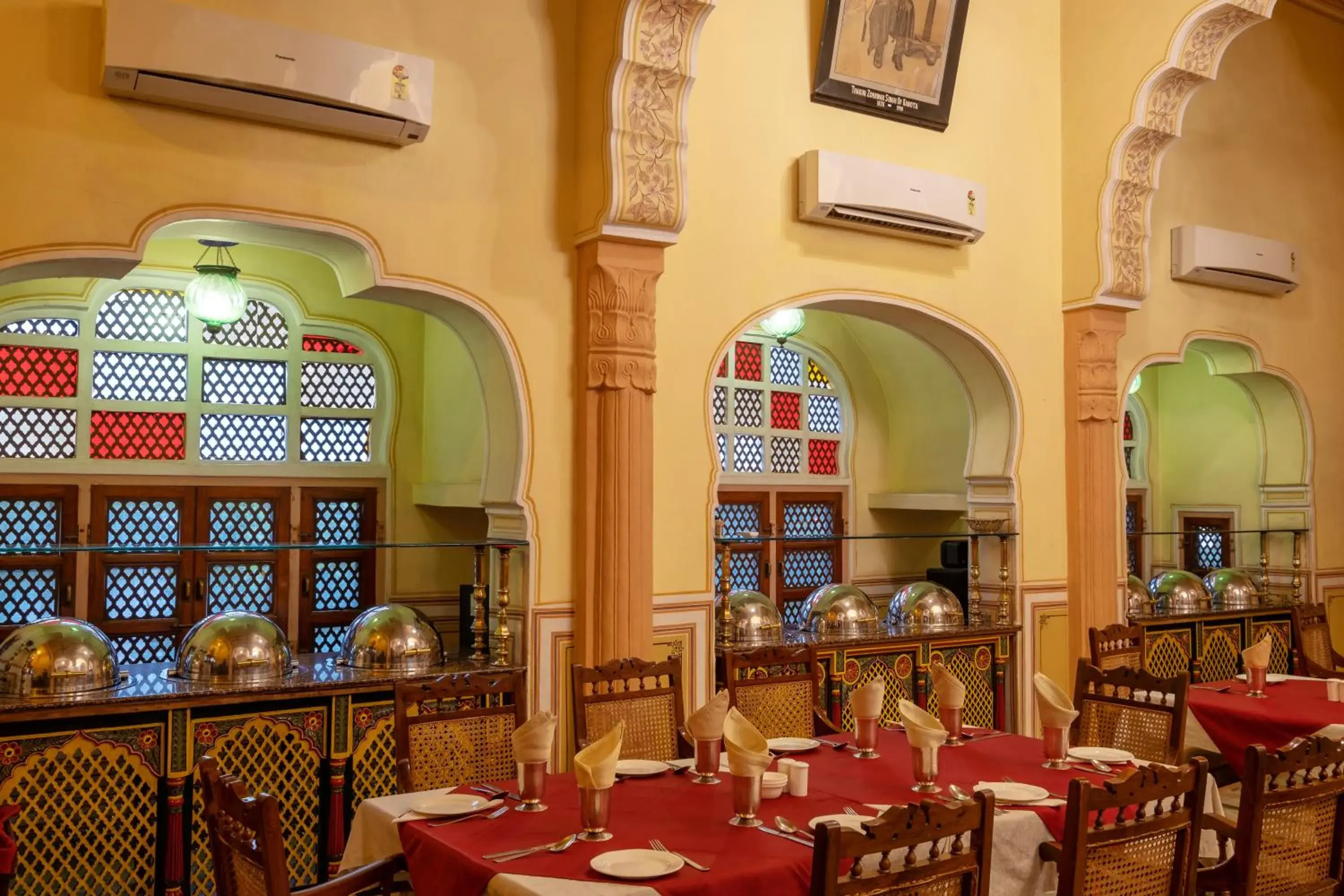 Dining area, Restaurant/Places to Eat in Hotel Narain Niwas Palace