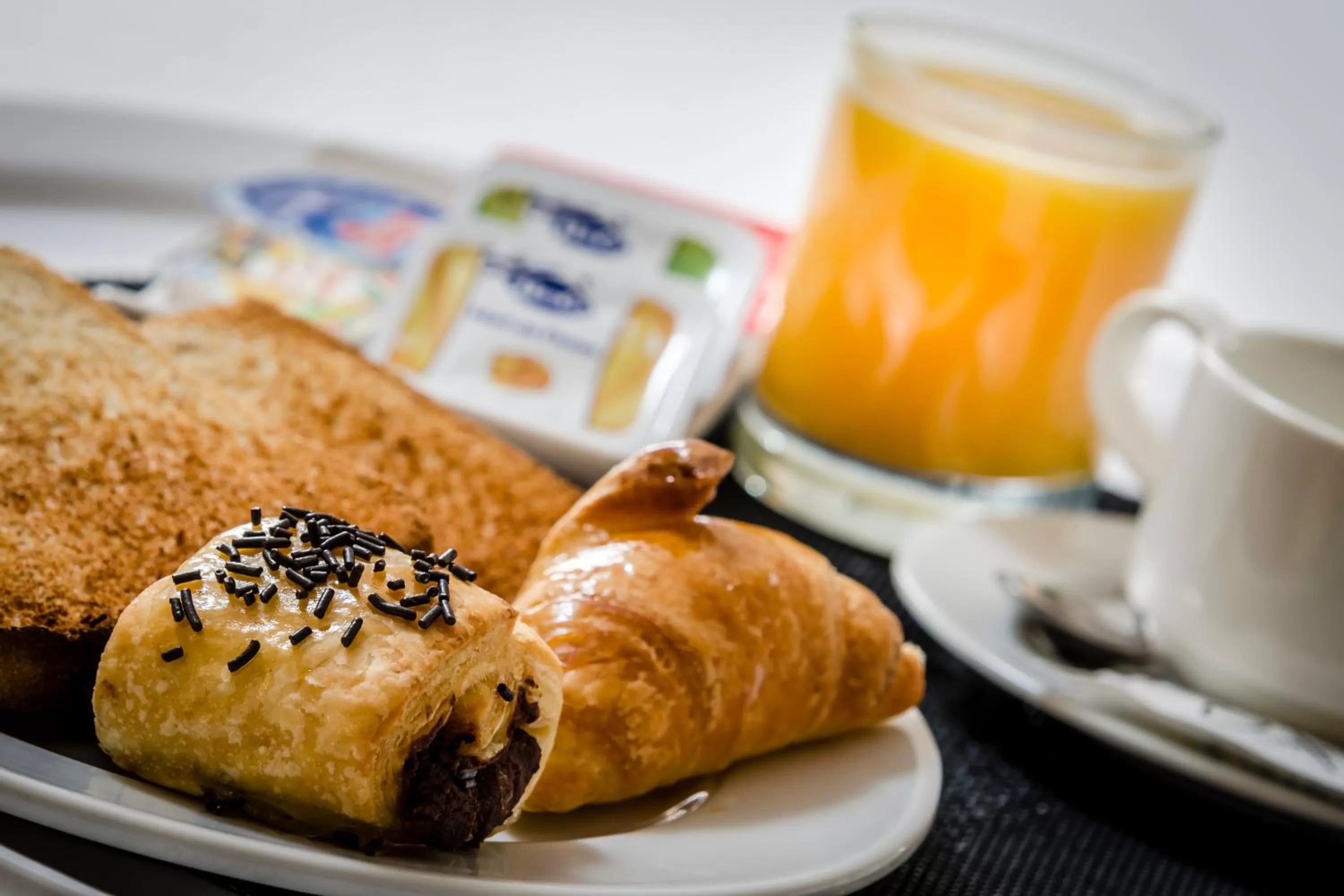 Buffet breakfast in Hotel Exe Barcelona Gate