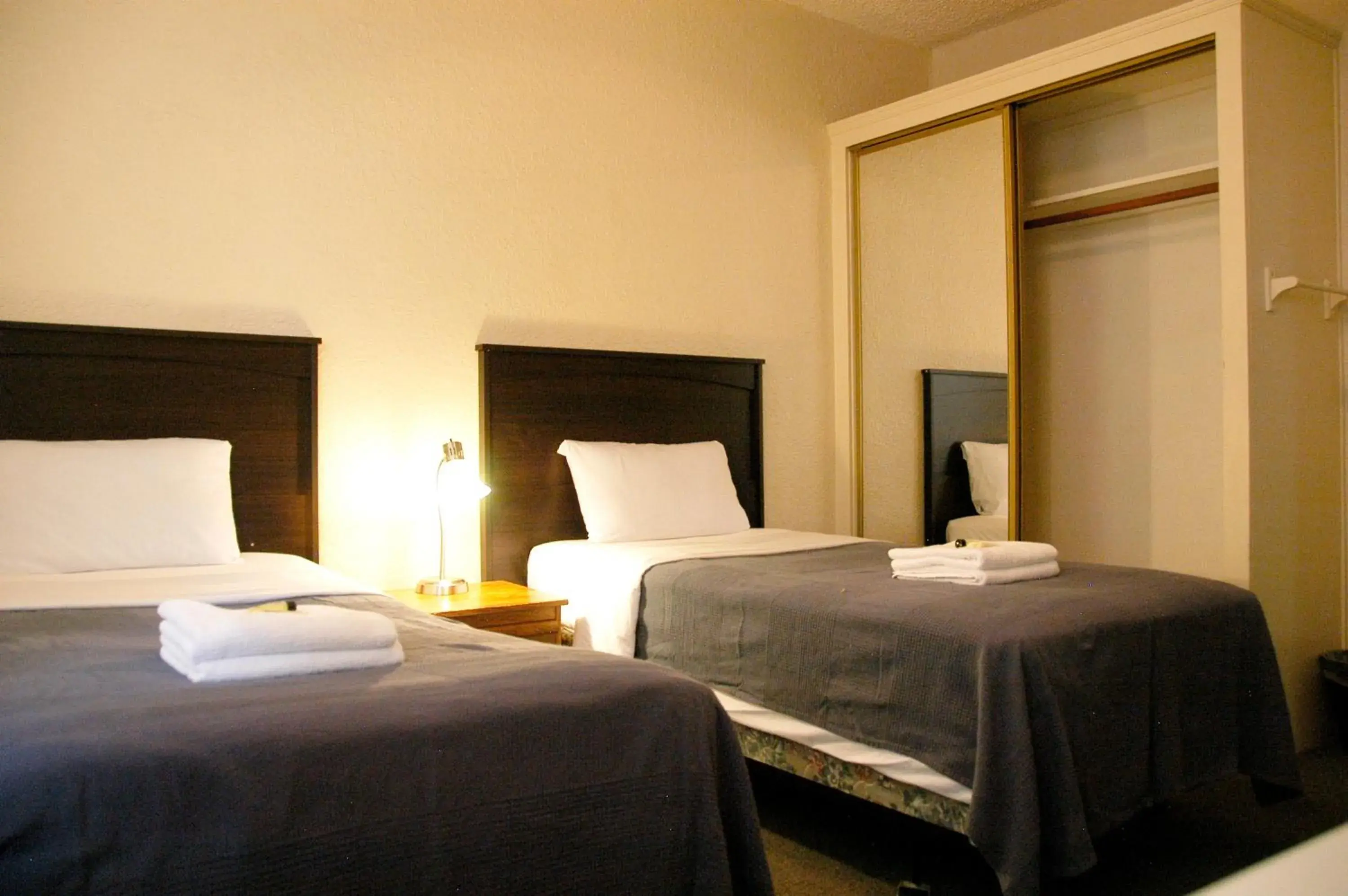 Bedroom, Bed in Little Tokyo Hotel