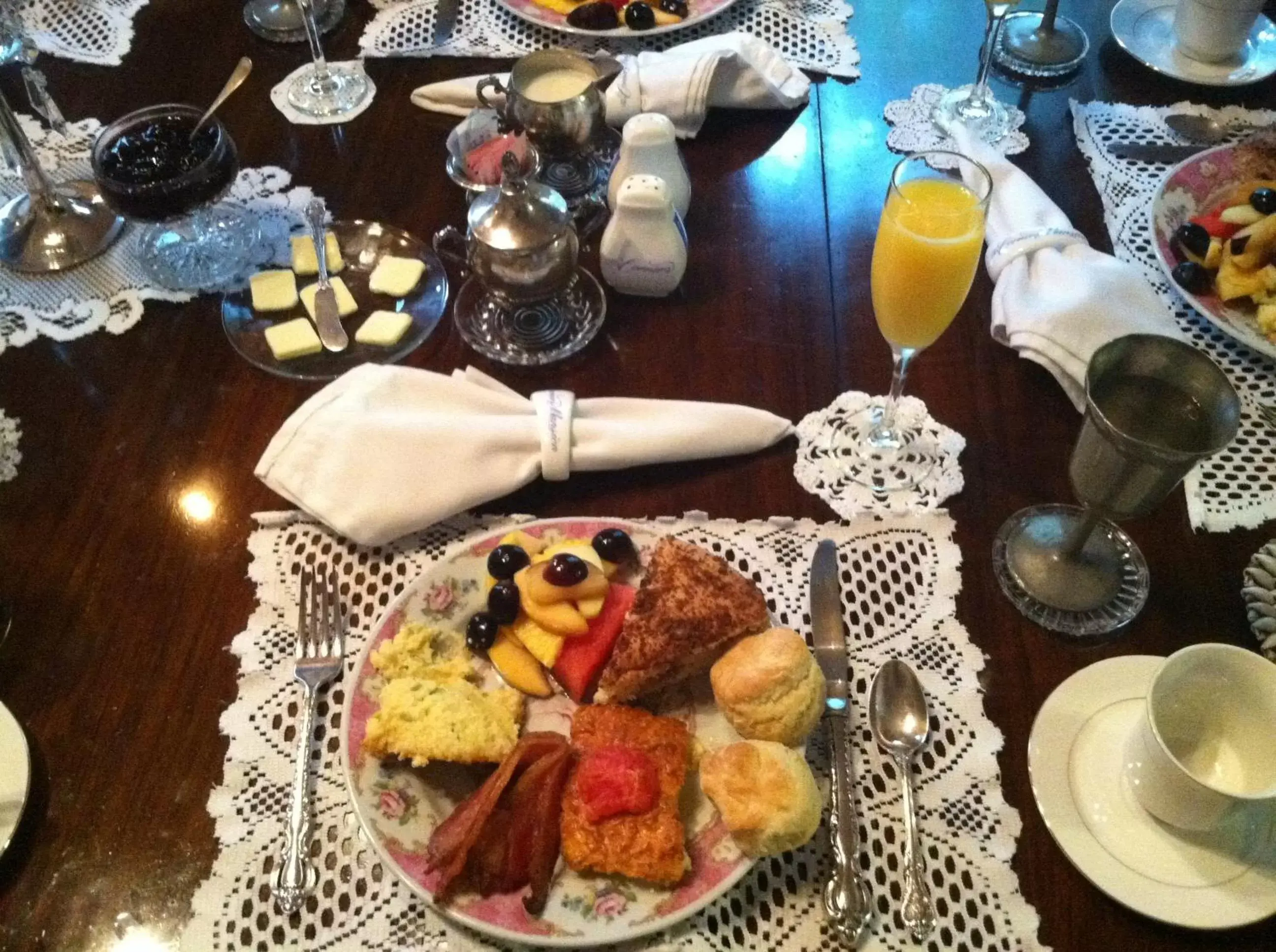 Breakfast in Corners Mansion Inn - A Bed and Breakfast