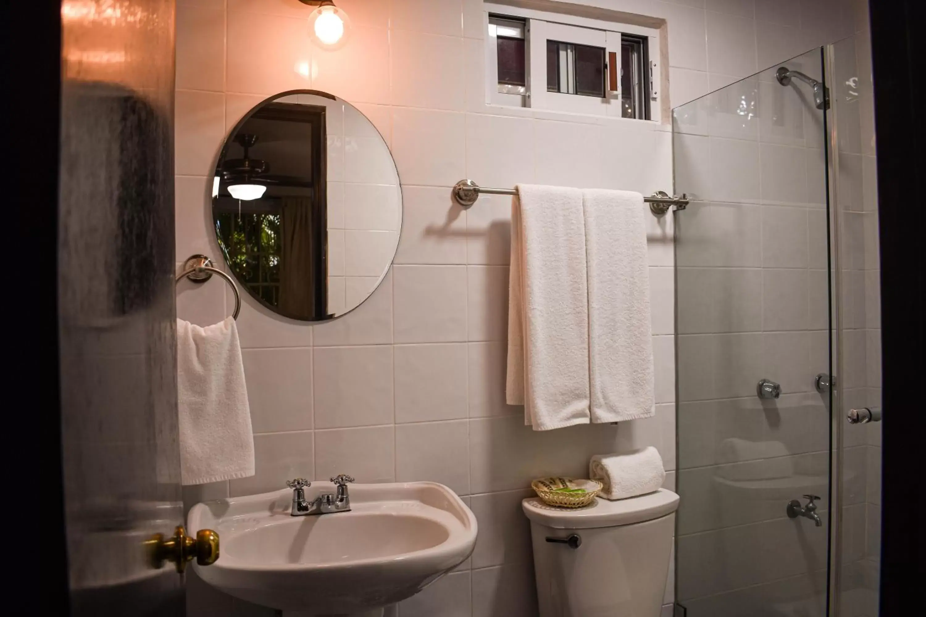 Bathroom in Hotel Santa Ana
