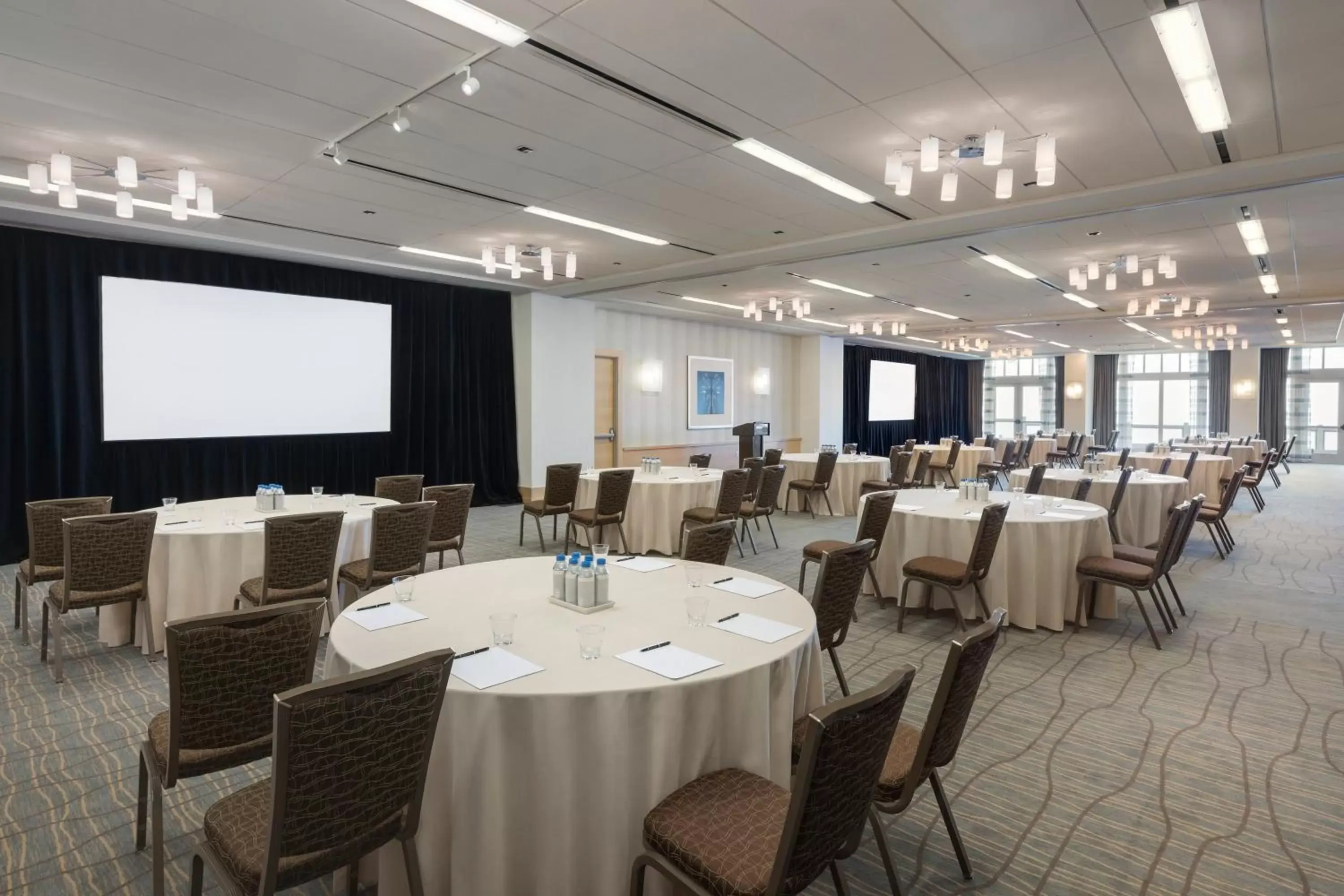 Meeting/conference room, Restaurant/Places to Eat in InterContinental The Clement Monterey, an IHG Hotel