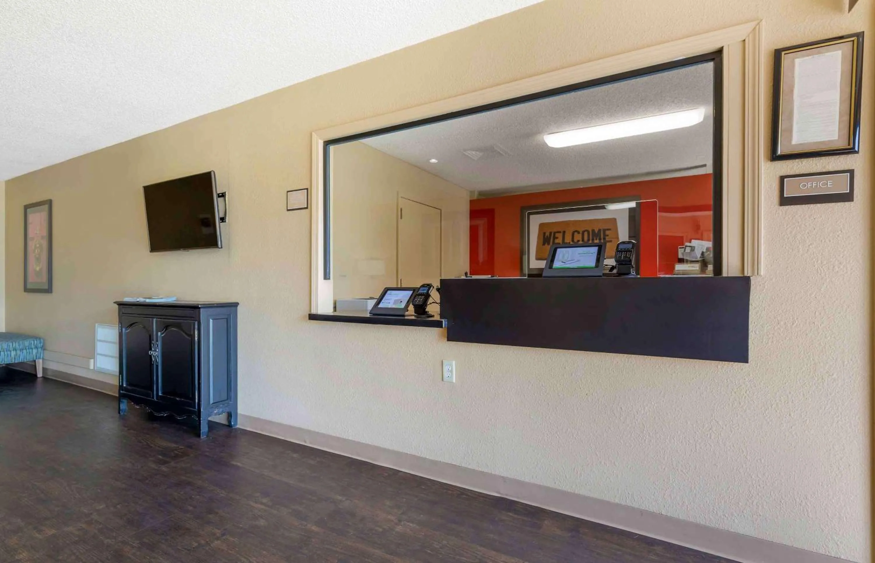 Lobby or reception in Extended Stay America Suites - Tulsa - Midtown