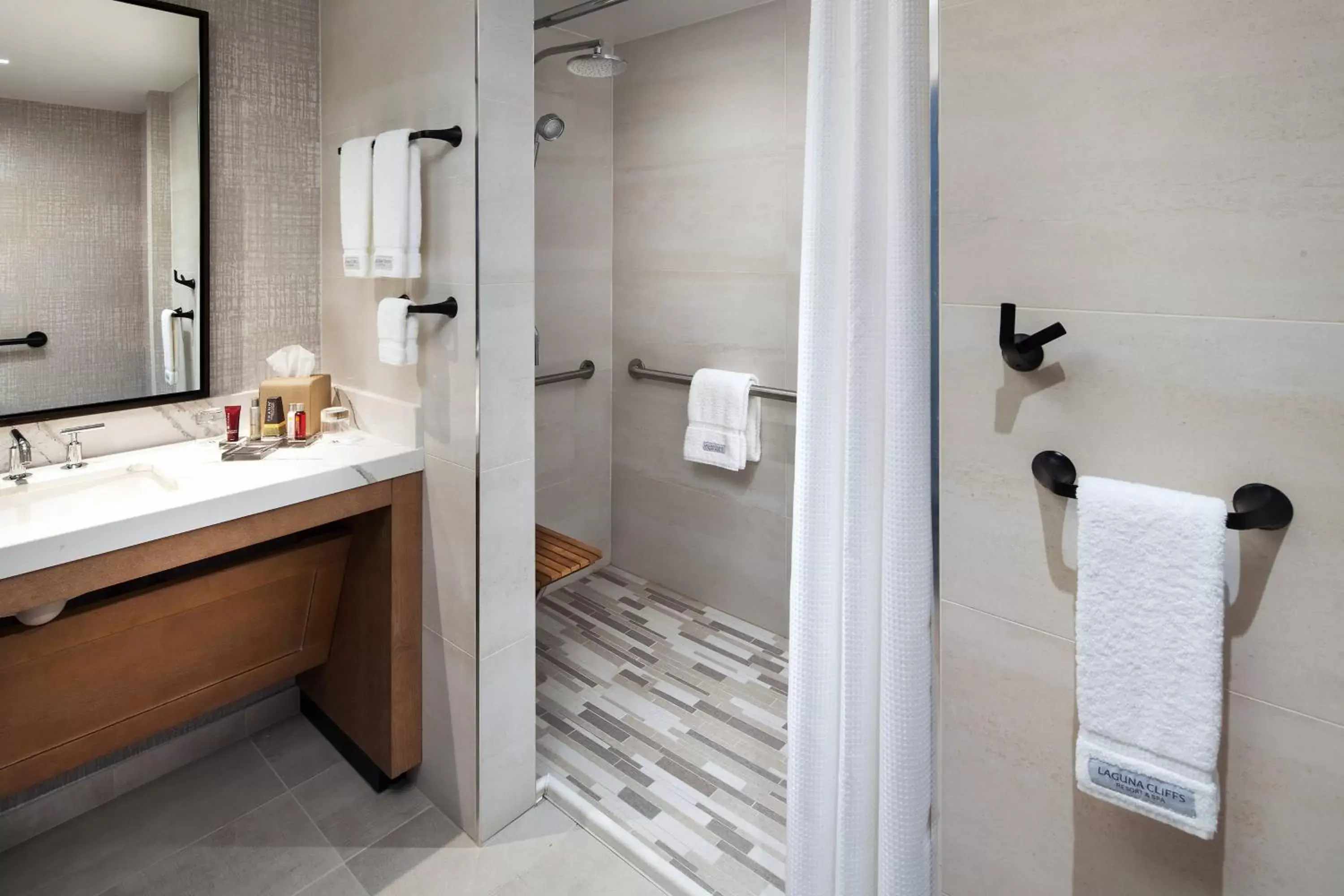 Bathroom in Laguna Cliffs Marriott Resort & Spa