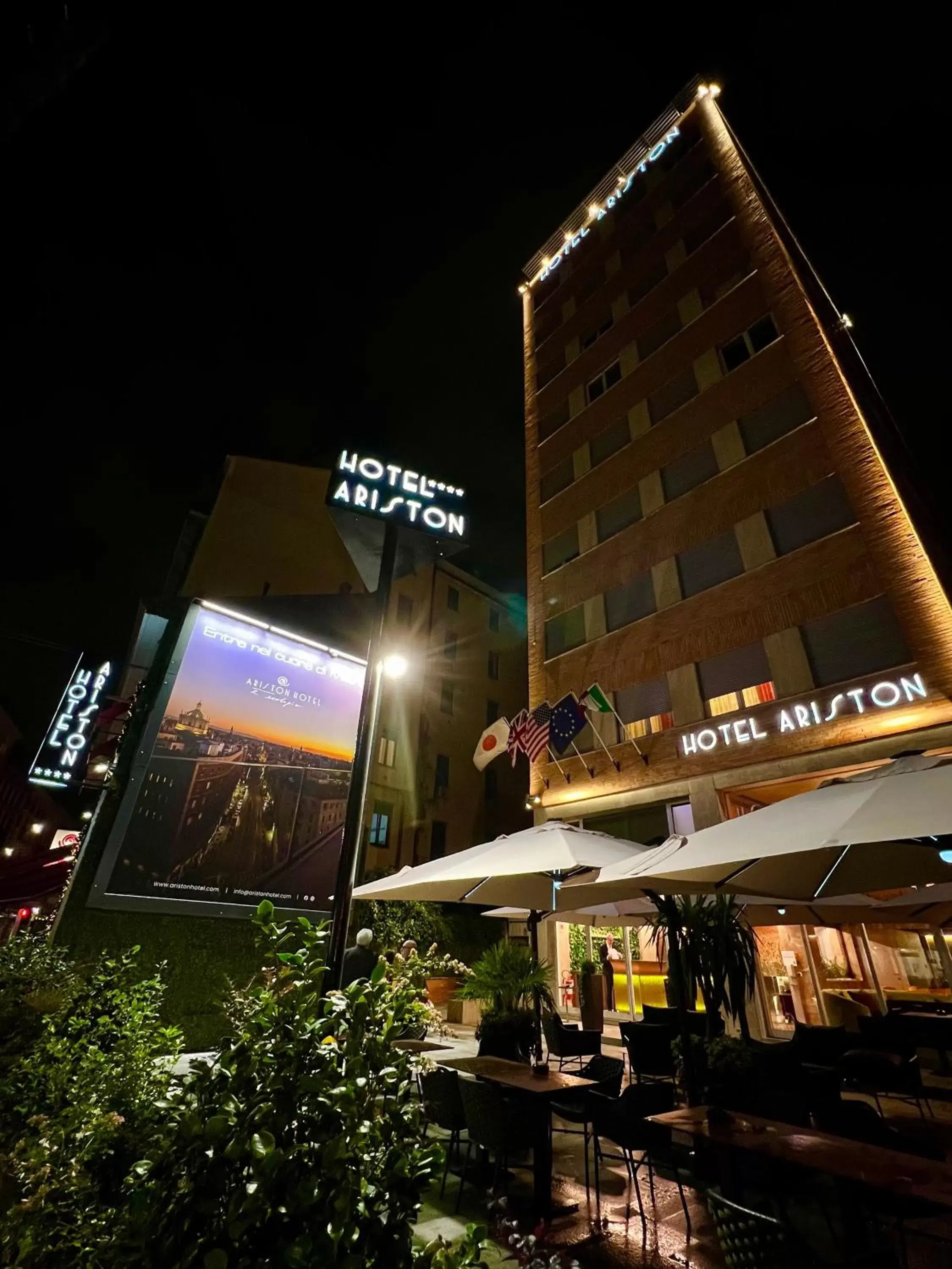 Property Building in Hotel Ariston