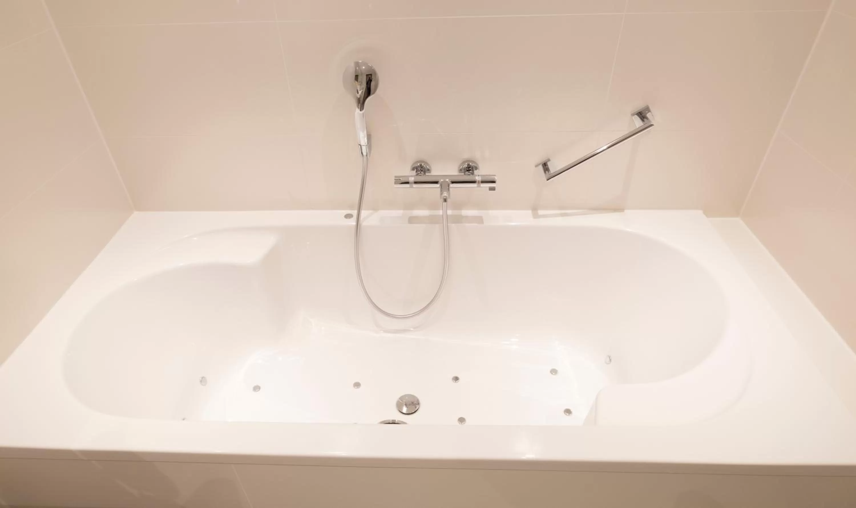 Bathroom in Van der Valk Hotel Utrecht