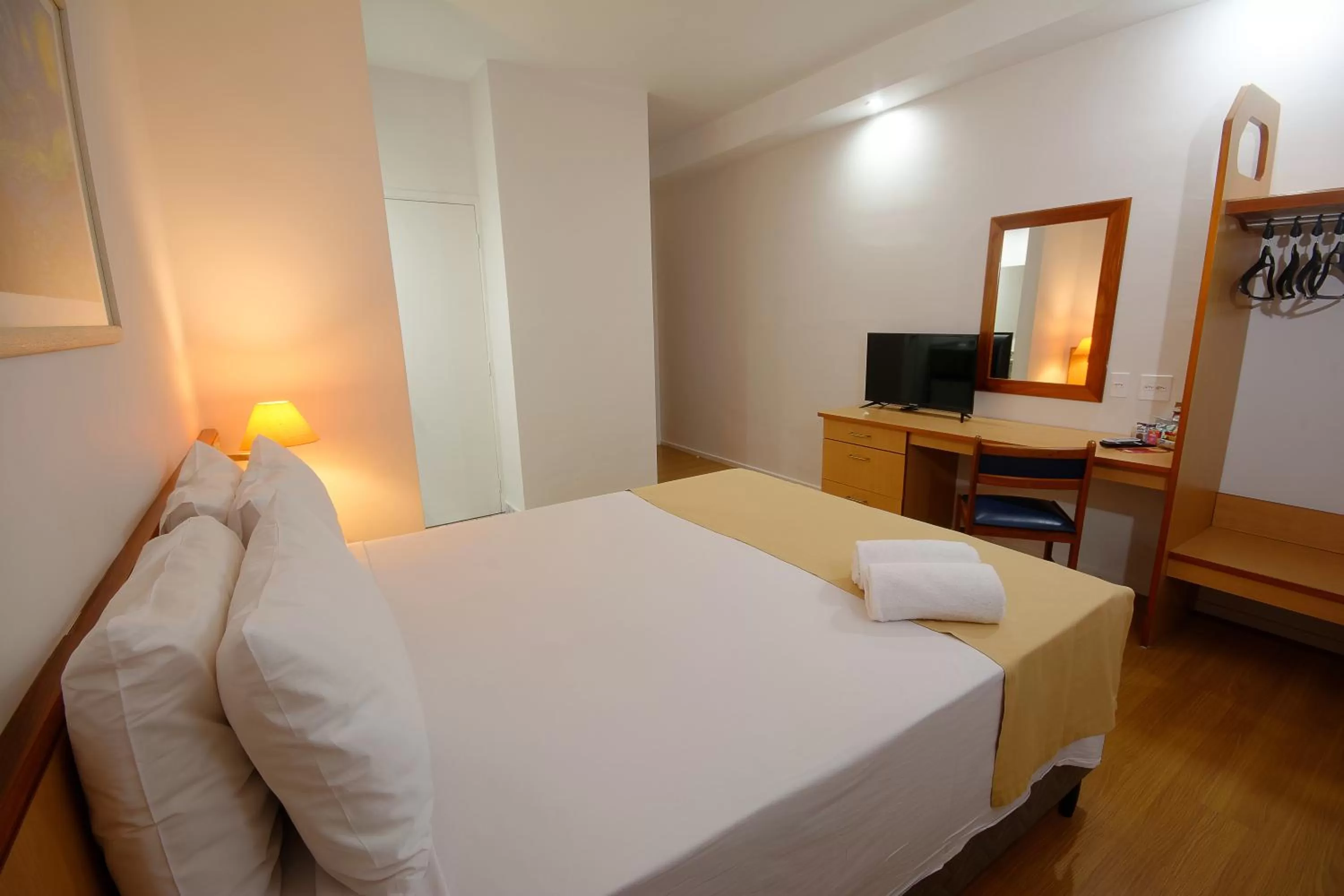 Bed in Fênix Hotel Limeira