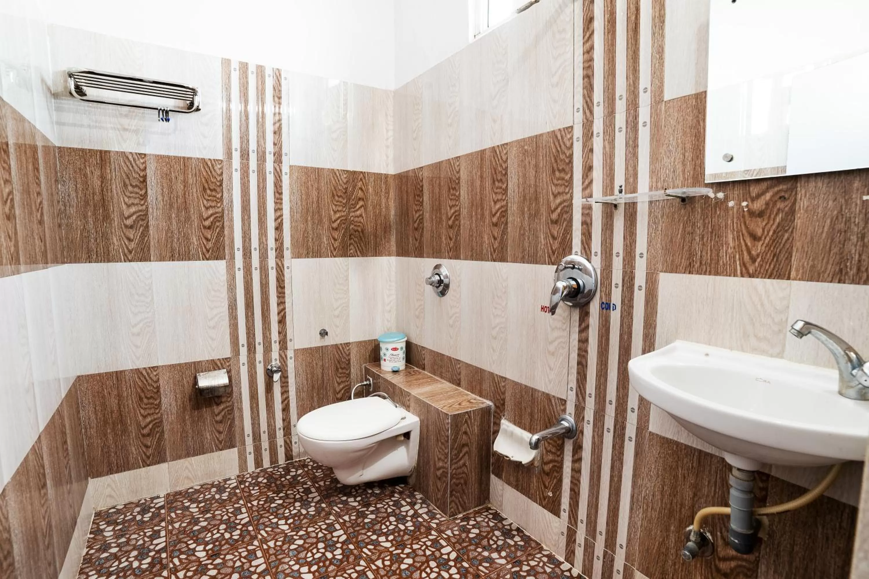 Bathroom in Hotel Omni Plaza