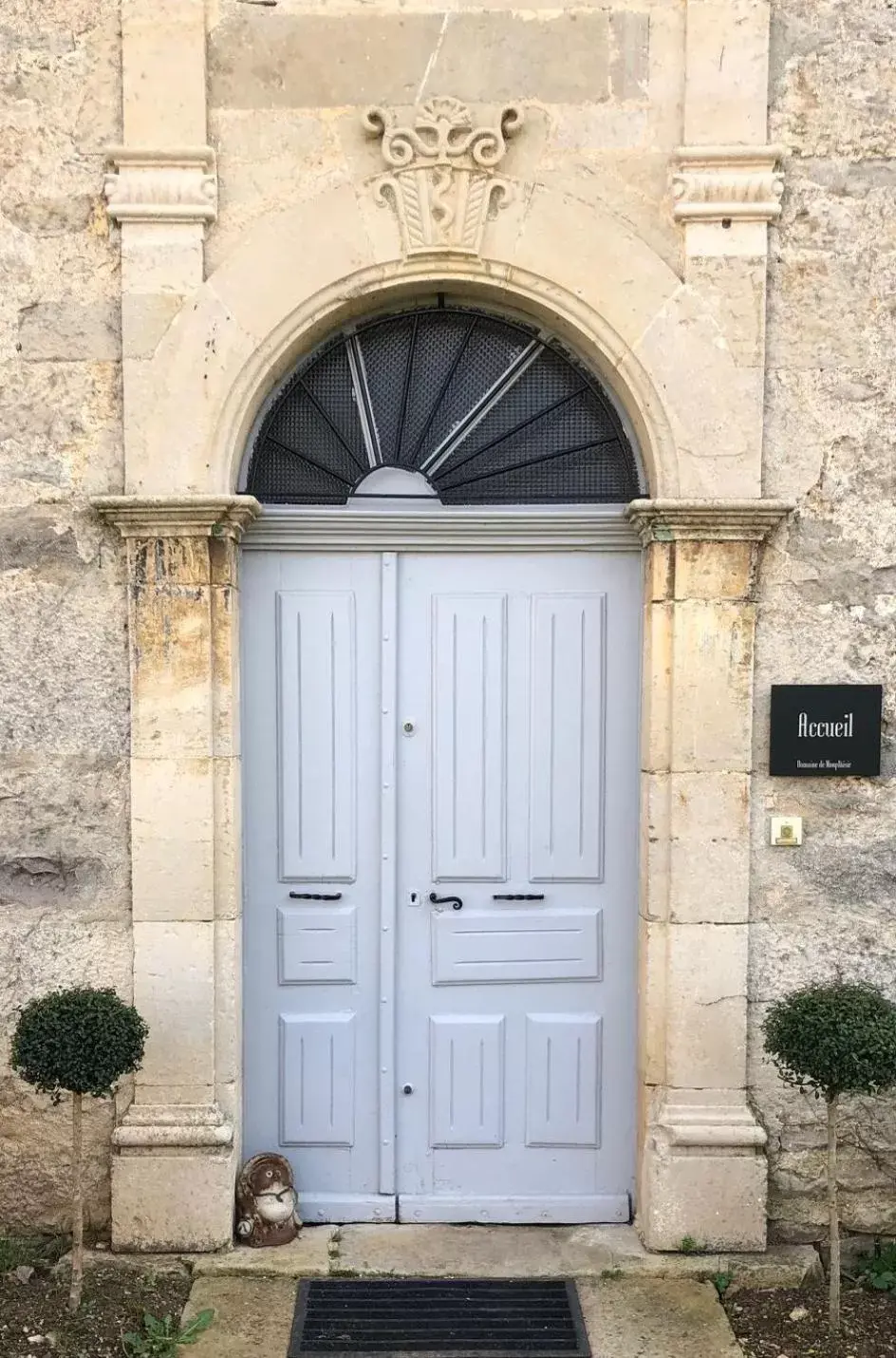 Facade/entrance in Domaine de Monplaisir