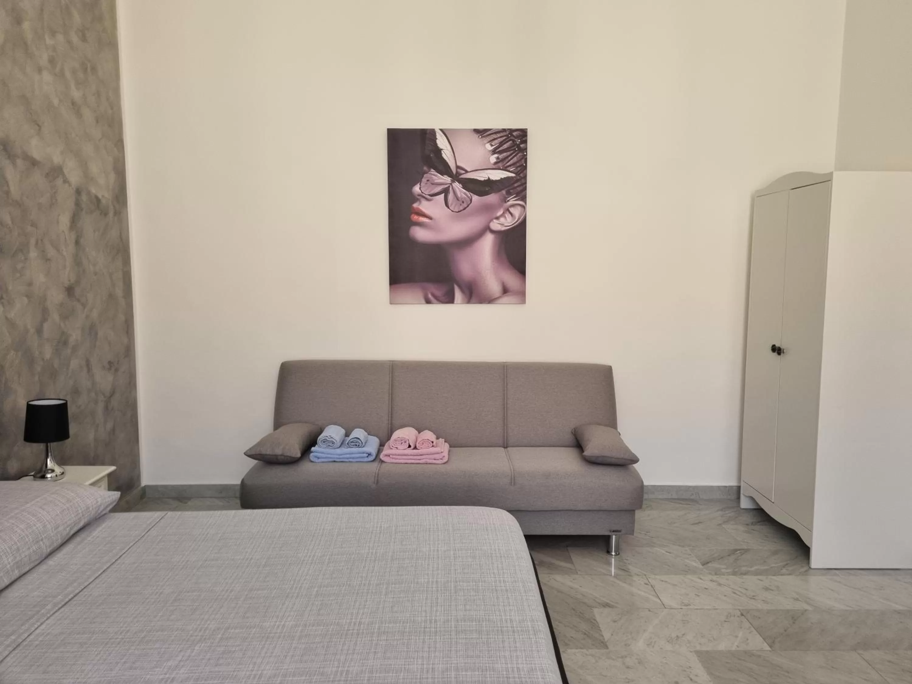 Photo of the whole room in B&B CENTRALE