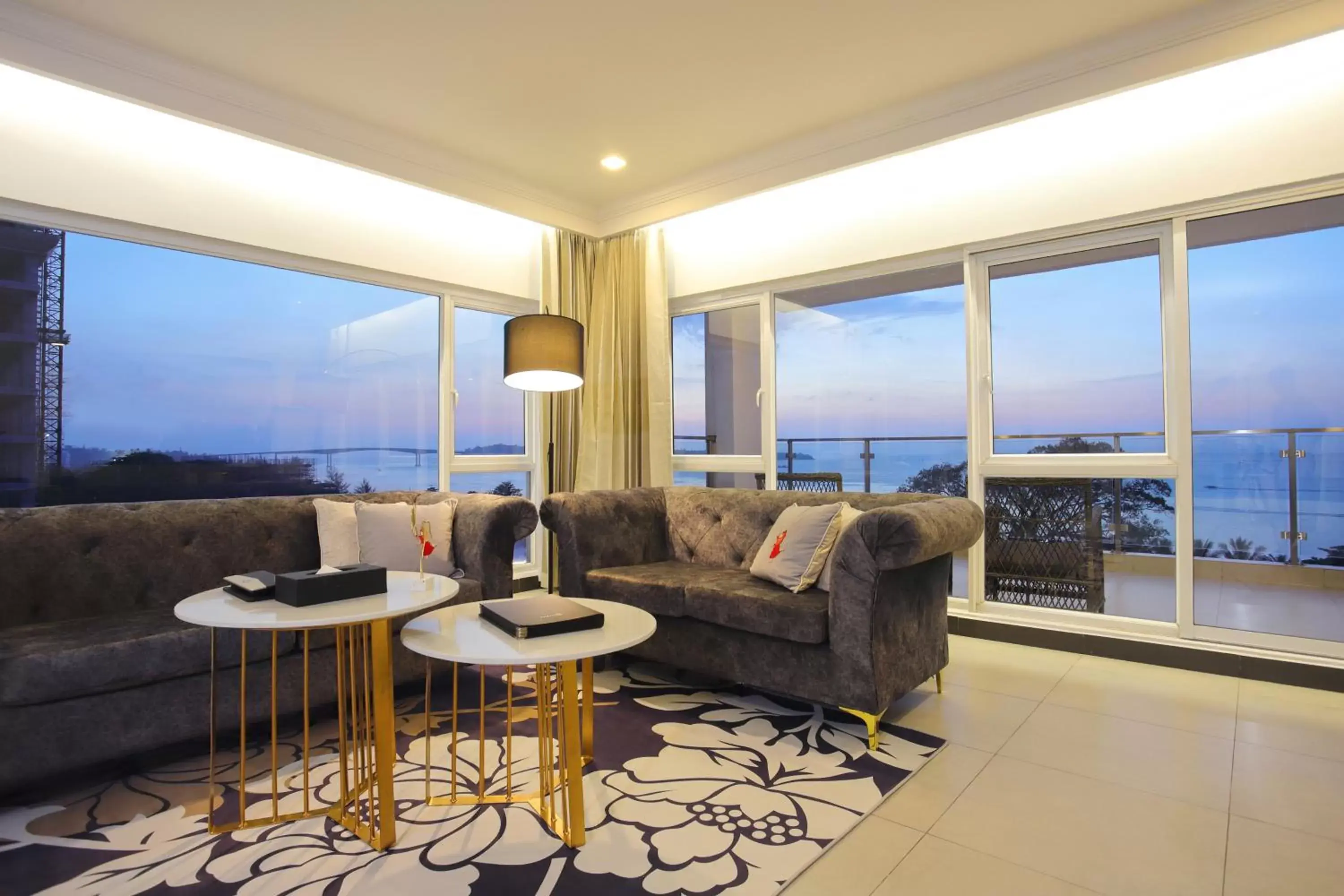 Living room, Seating Area in Queenco Hotel & Casino