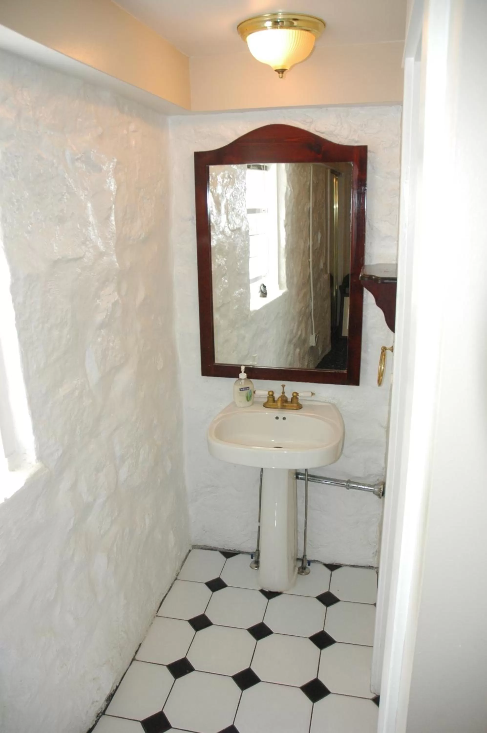 Bathroom in Windsor Guest House