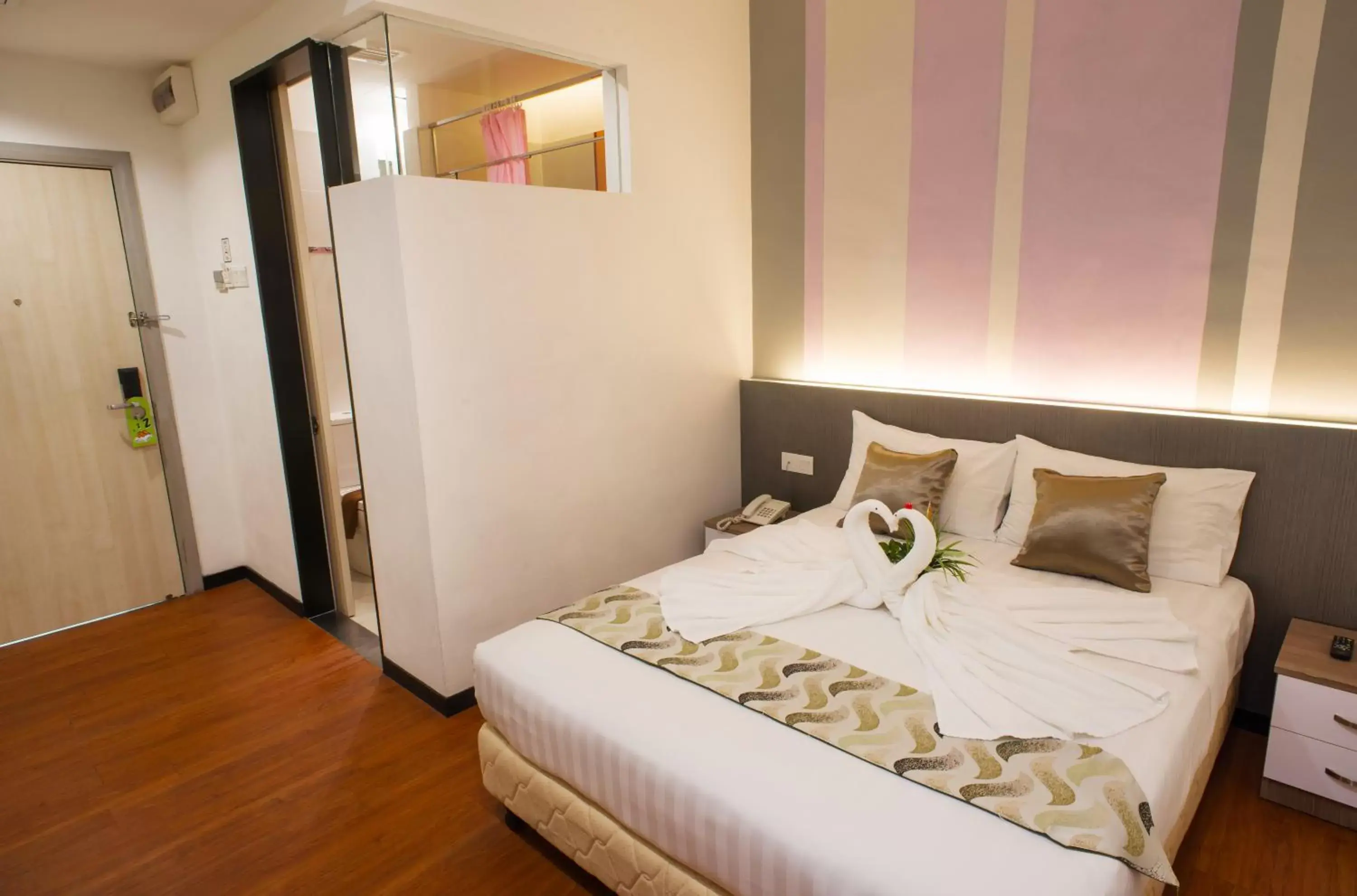 Photo of the whole room, Bed in HelicoNia Hotel