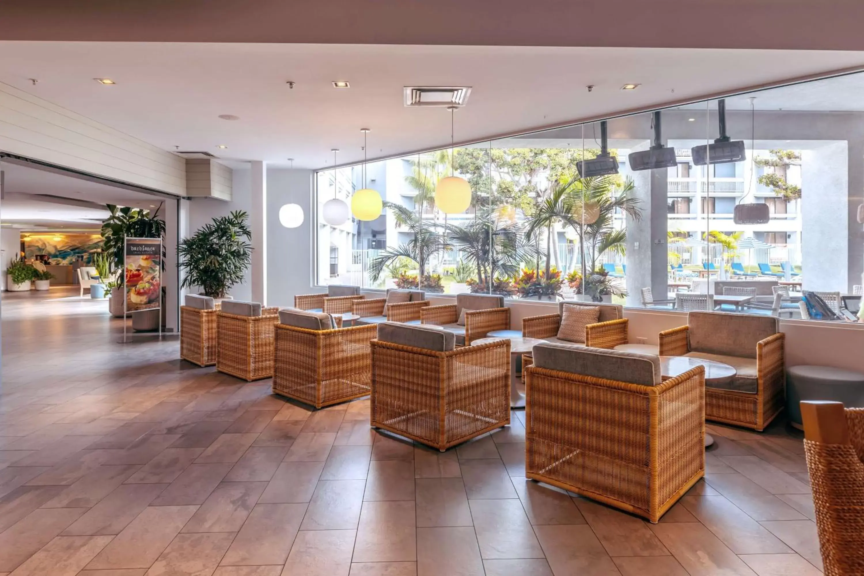 Restaurant/places to eat in Hotel MDR Marina del Rey- a DoubleTree by Hilton