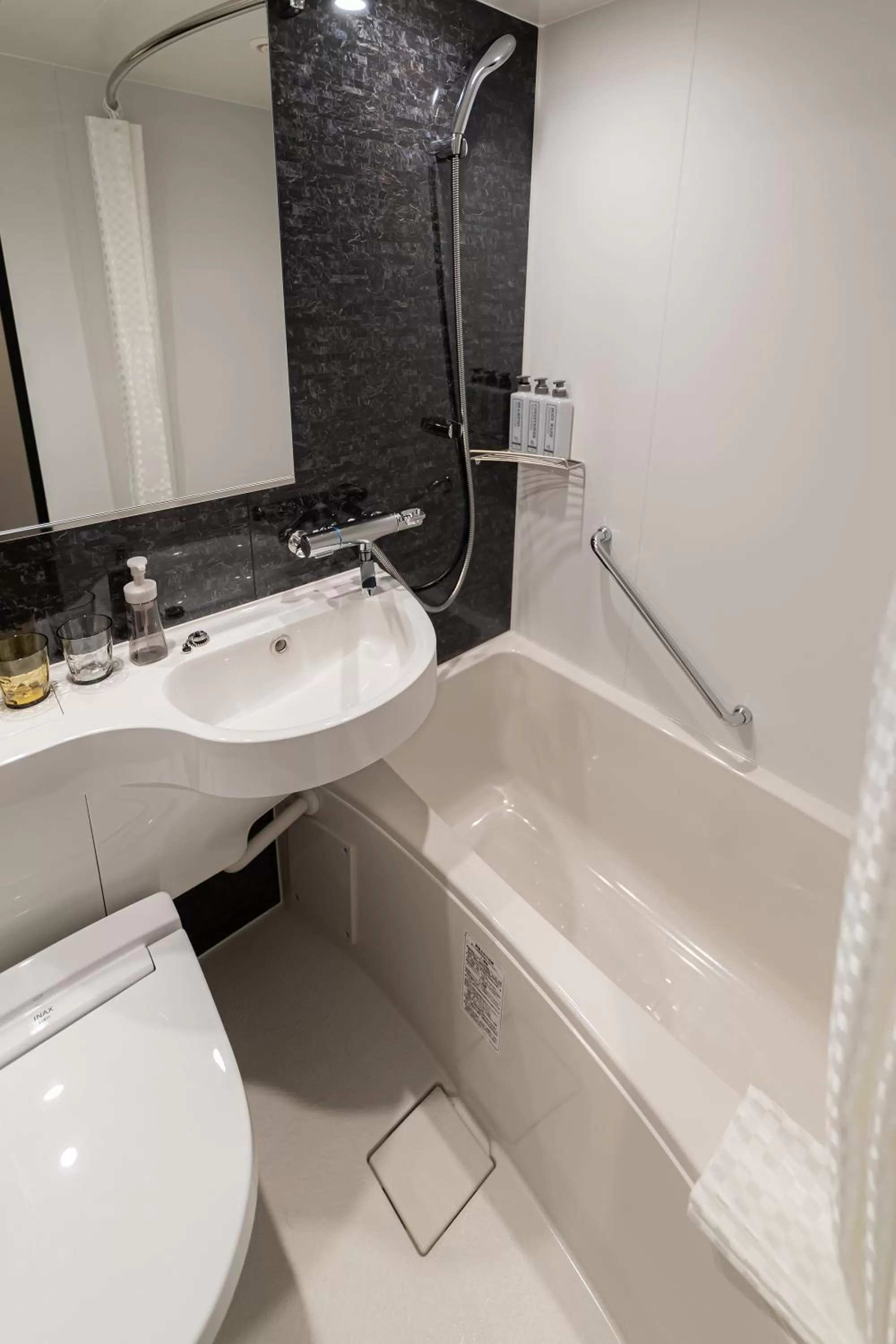 Toilet in EN HOTEL Hakata