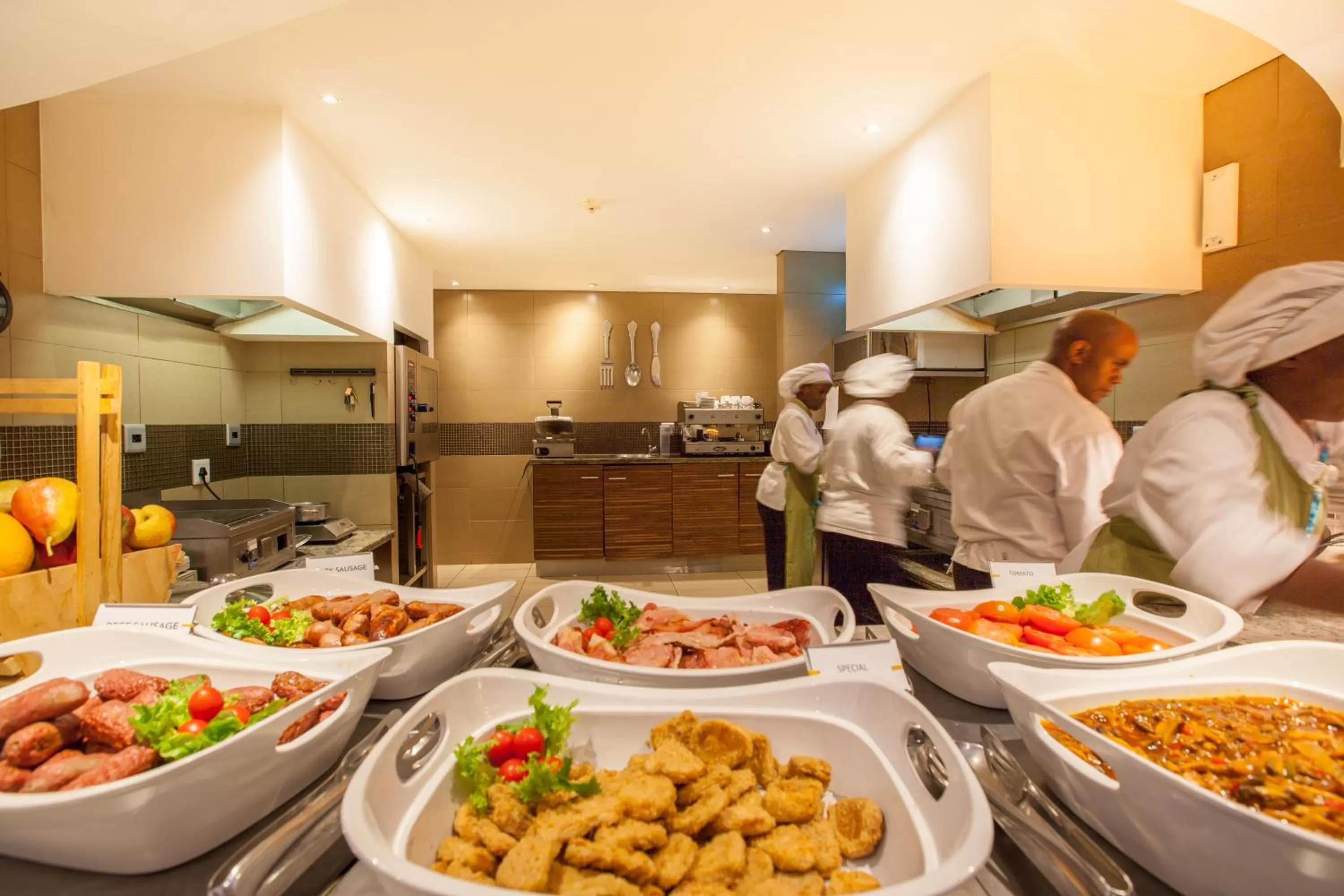 Food and drinks in City Lodge Hotel Lynnwood