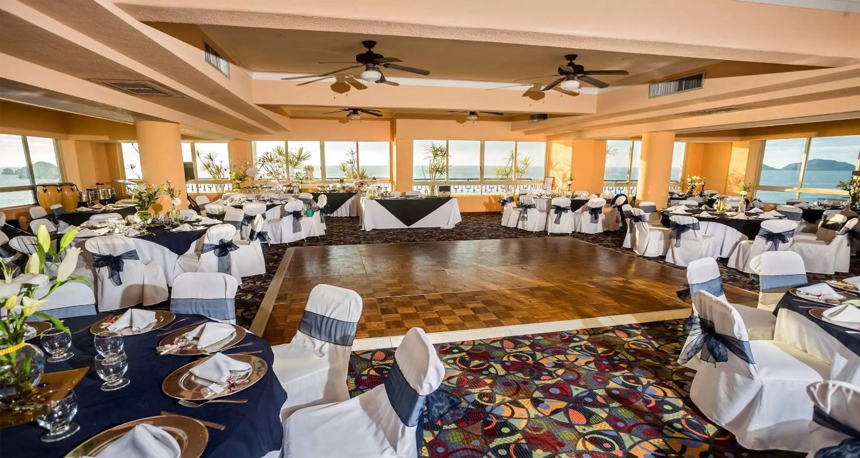 Banquet/Function facilities, Banquet Facilities in Best Western Posada Freeman