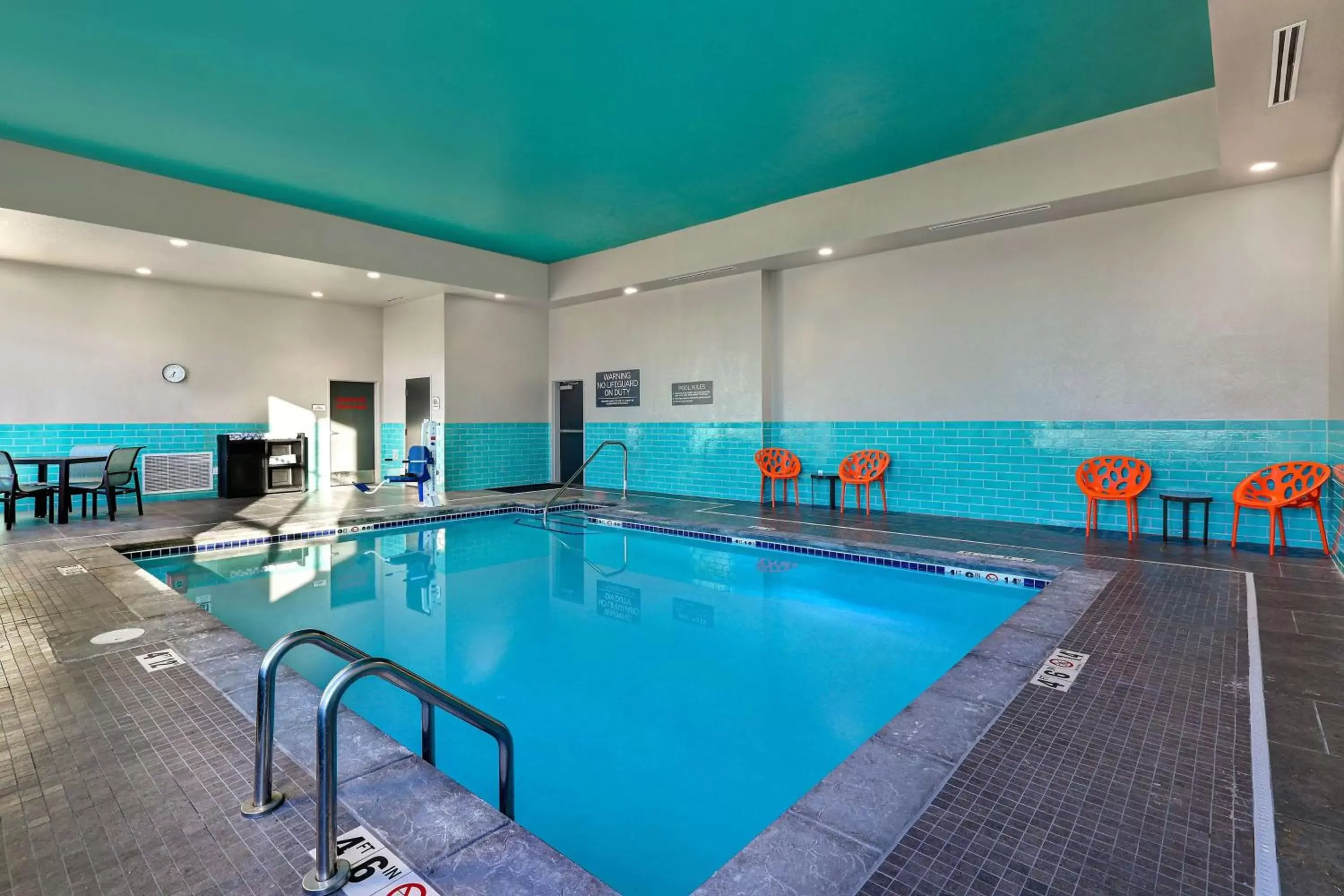 Pool view, Swimming Pool in Hilton Garden Inn Cedar Rapids