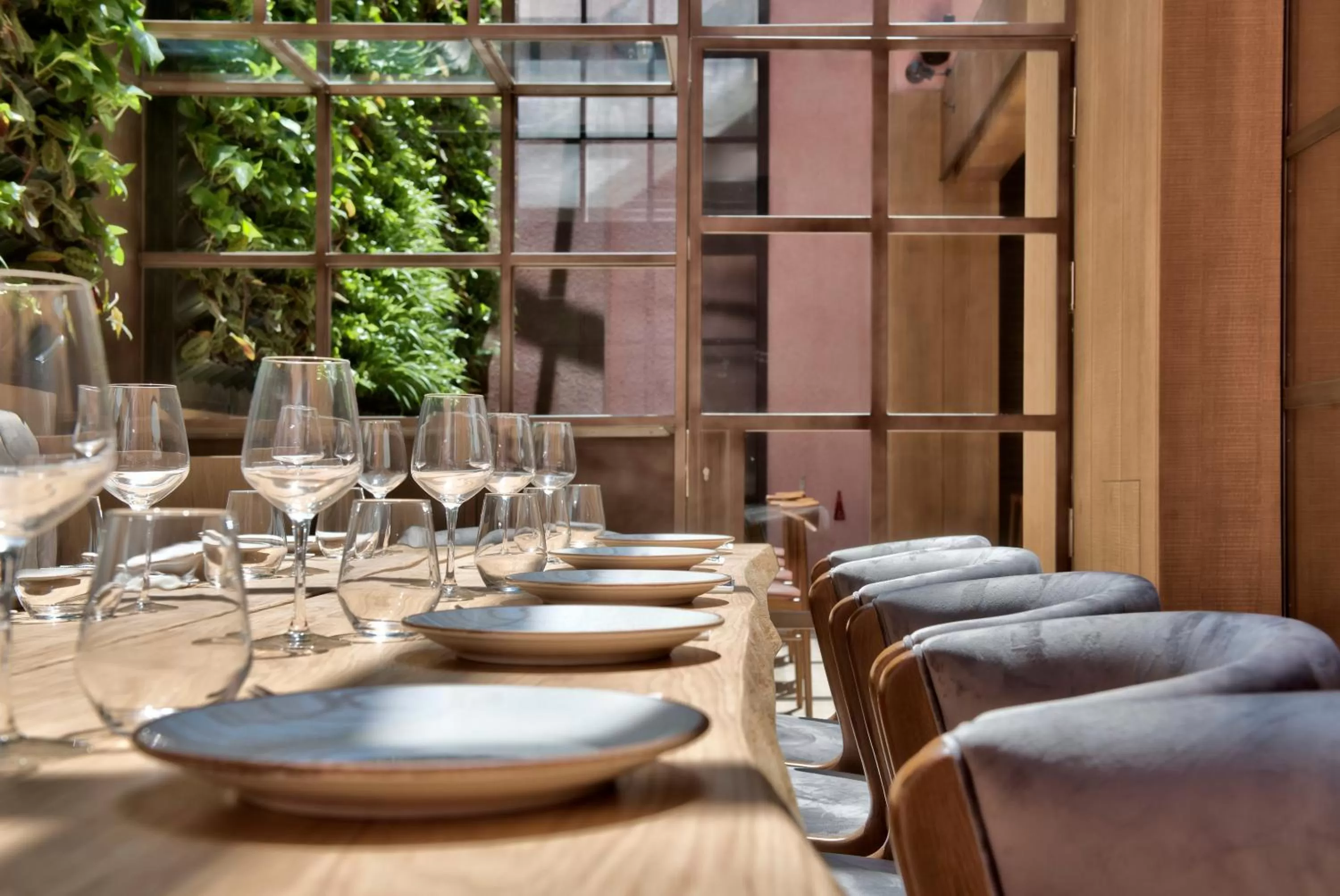 Restaurant/places to eat in Land's End, Boutique Hotel