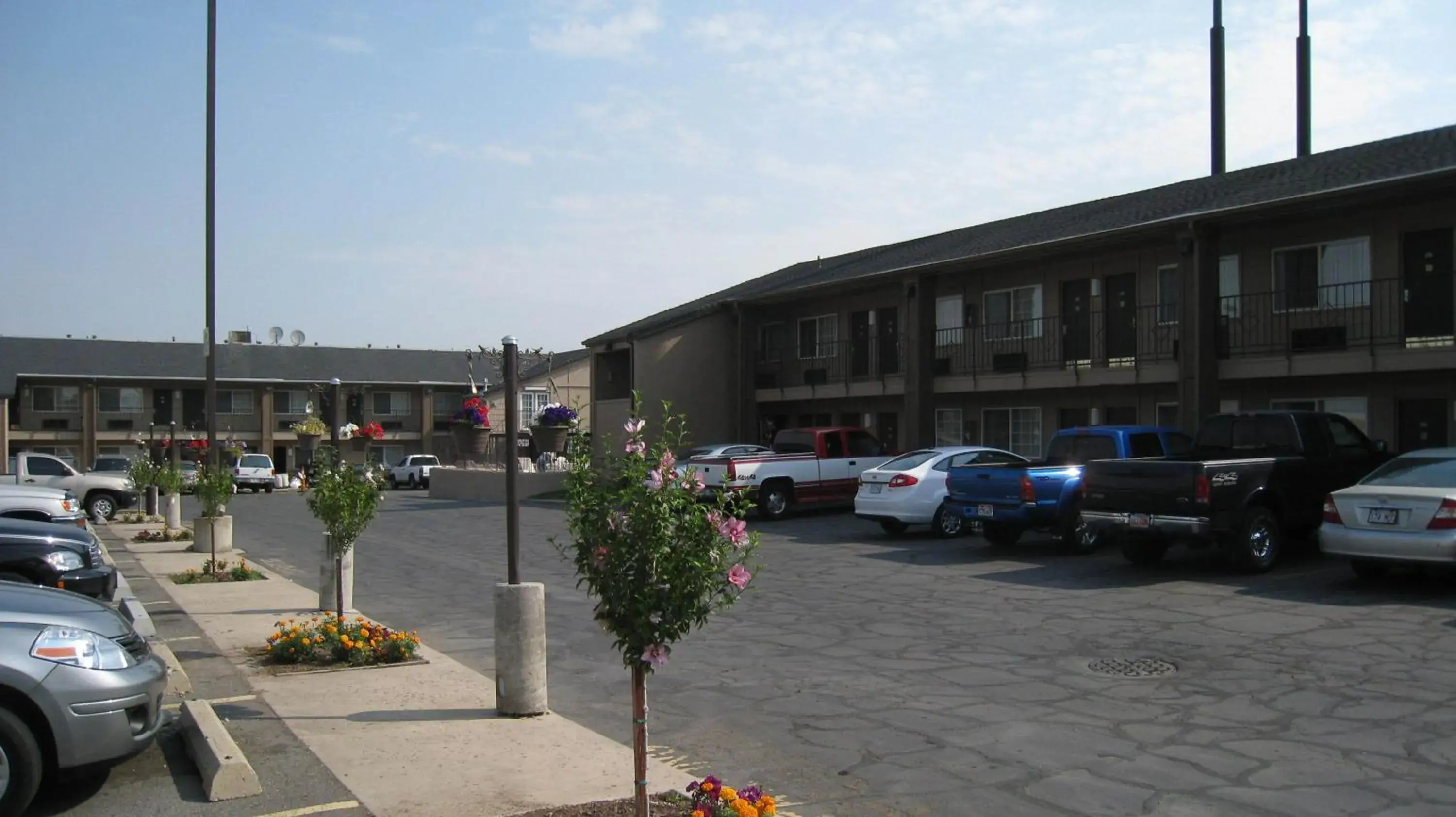 Facade/entrance in Discovery Inn