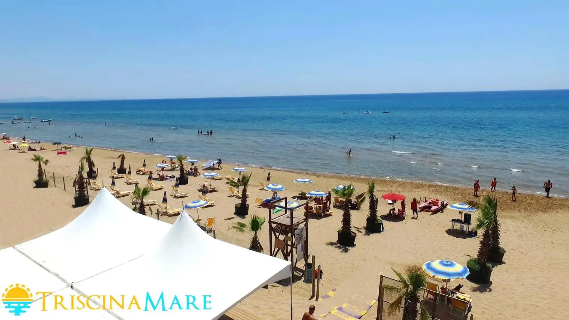 Beach in Triscinamare Hotel Residence