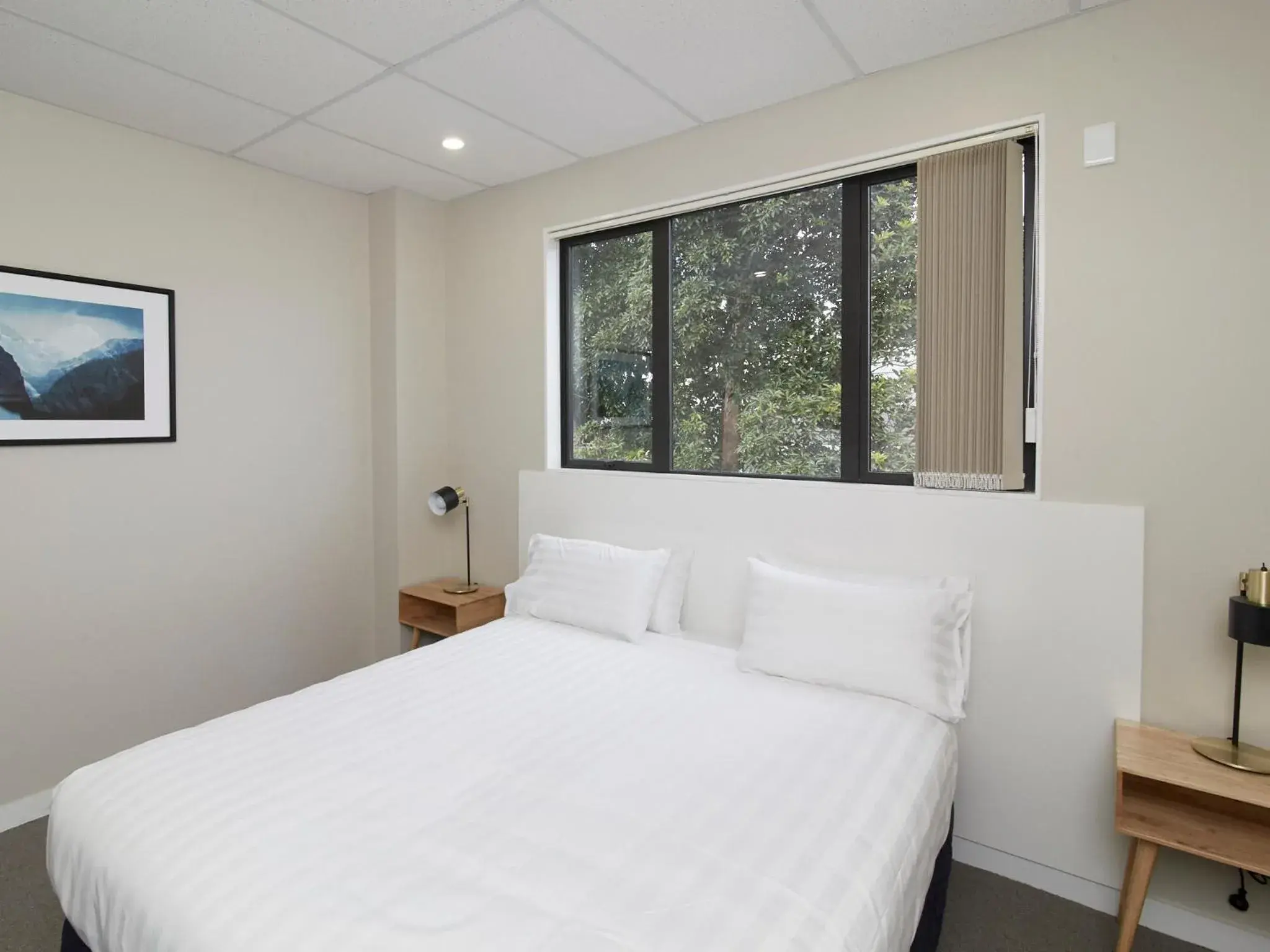 Bedroom, Bed in Three Palms Lodge